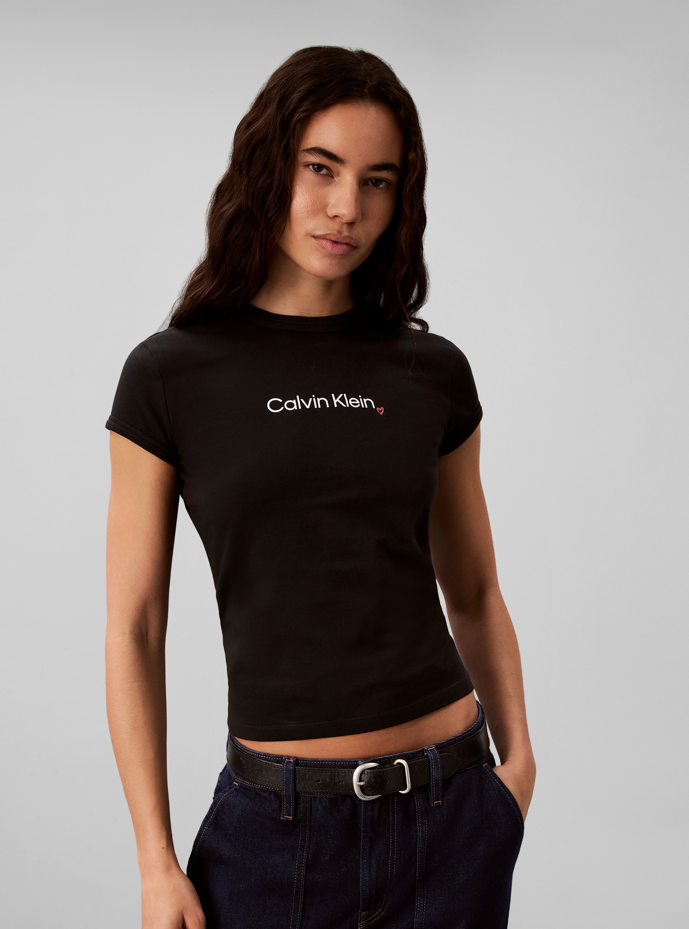 Image of Calvin Klein T-Shirt "SLIM FIT HEART LOGO TEE" Slim fit, Logoschriftzug