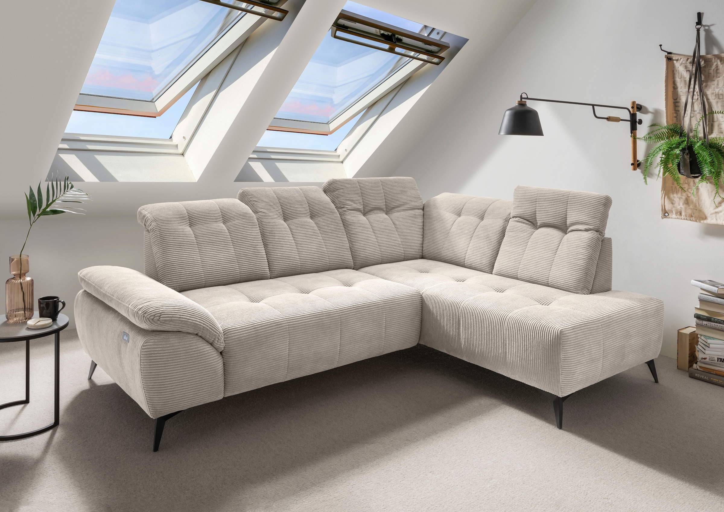 Home affaire Canapé d'angle »Lazio modern und bequem, schmale Armlehnen, tolle Detailverarbeitung« zwei verschiedene Fussfarben wählbar