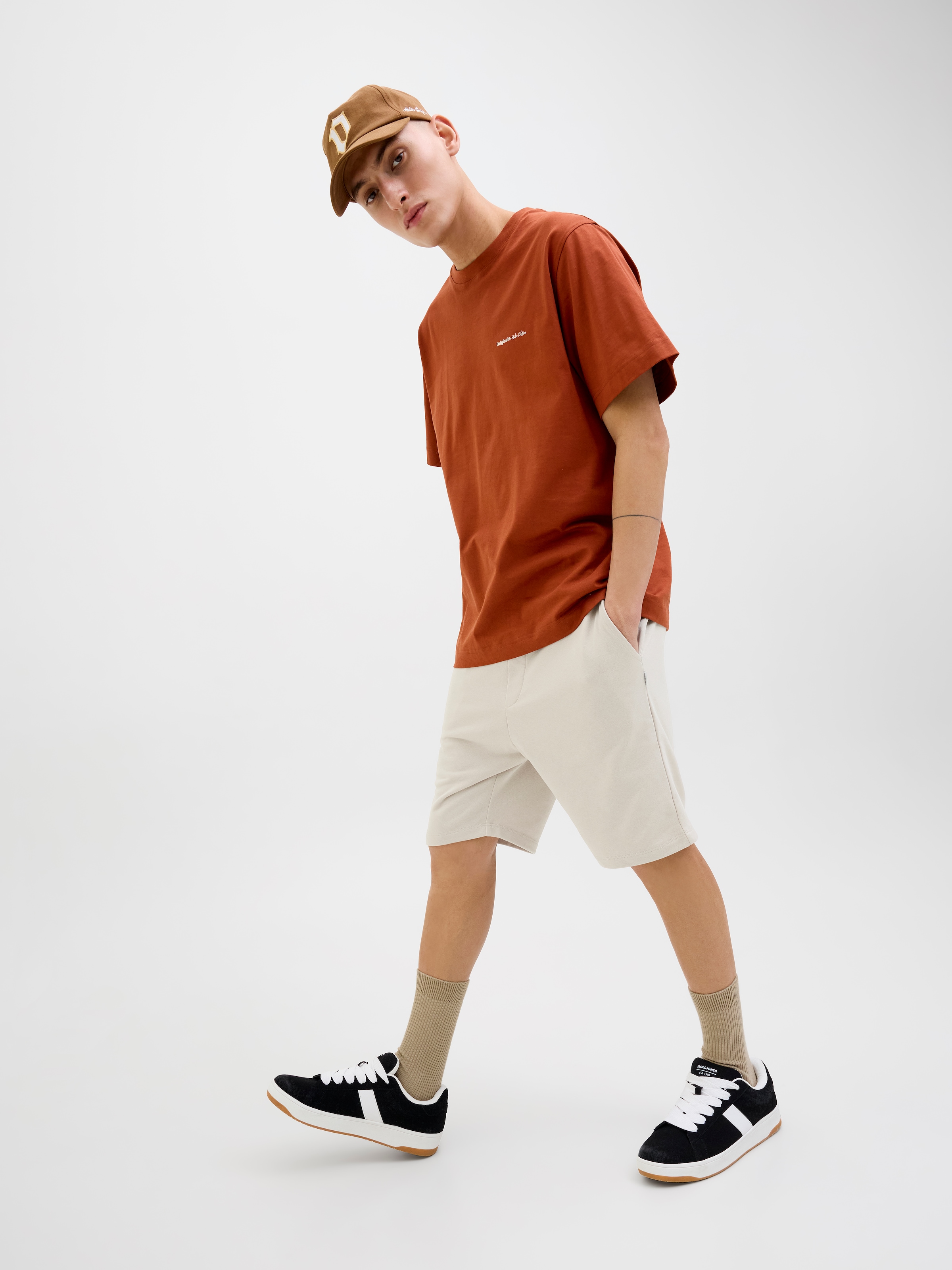 Jack & Jones Shorts »JPSTGORDON BRADLEY SWEAT SHORTS MID«, mit elastischem Bund