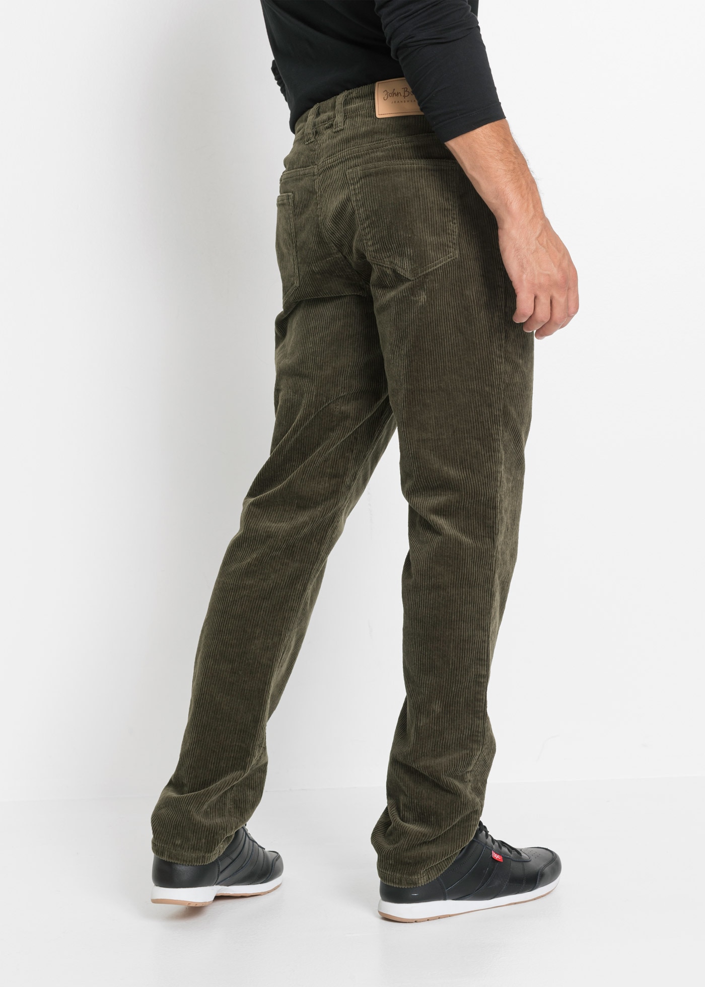 bonprix Cordhose »Regular Fit Stretch-Cordhose mit Komfortschnitt«  Regular Fit Stretch-Cordhose mit Komfortschnitt