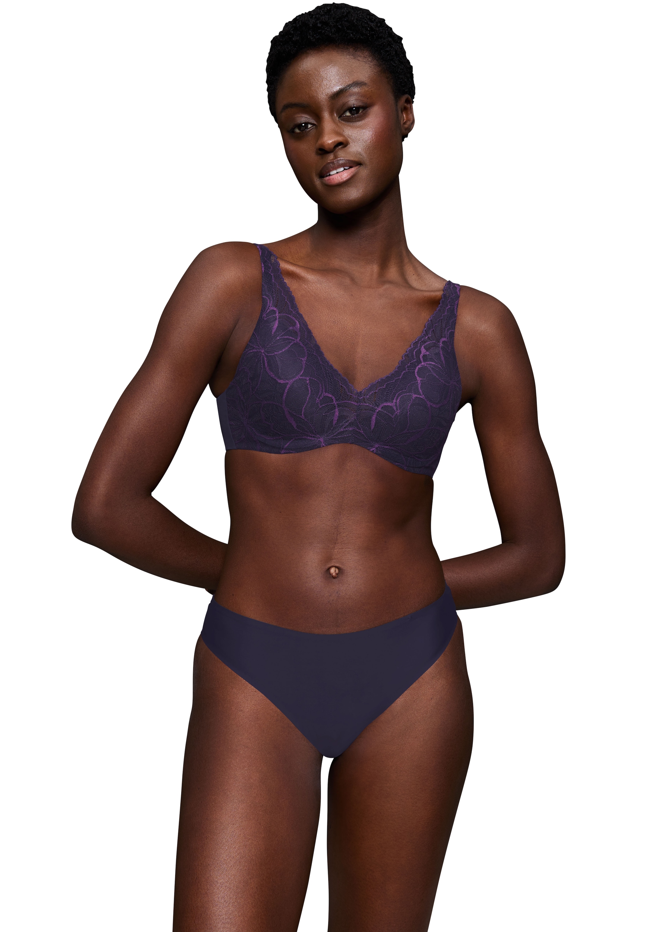 Triumph Tai-Slip »Body Make-Up Illusion Lace« florale Stretch-Spitze, hoher Beinausschnitt, weiche Microfaser