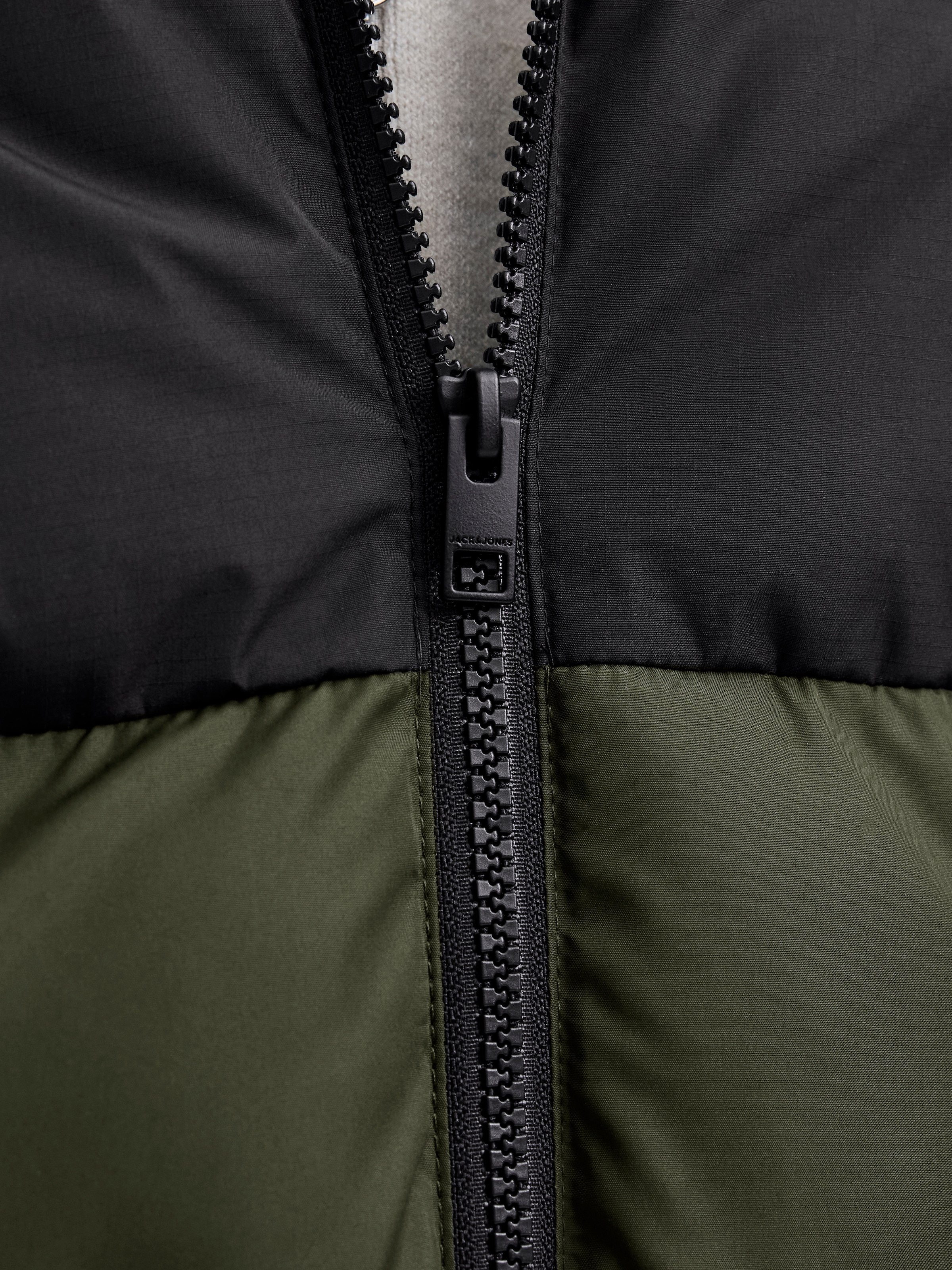 Jack & Jones Veste matelassée »JJMAZE PUFFER HOOD« mit Kapuze