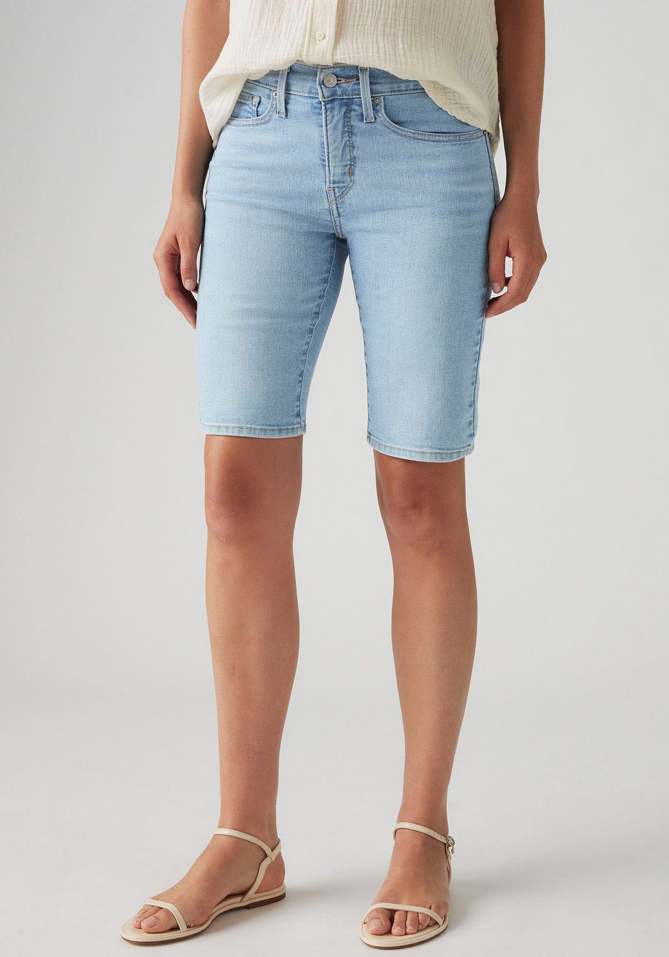 Levi's® Shorts »SHAPING BERMUDA«, im Five-Pocket Style