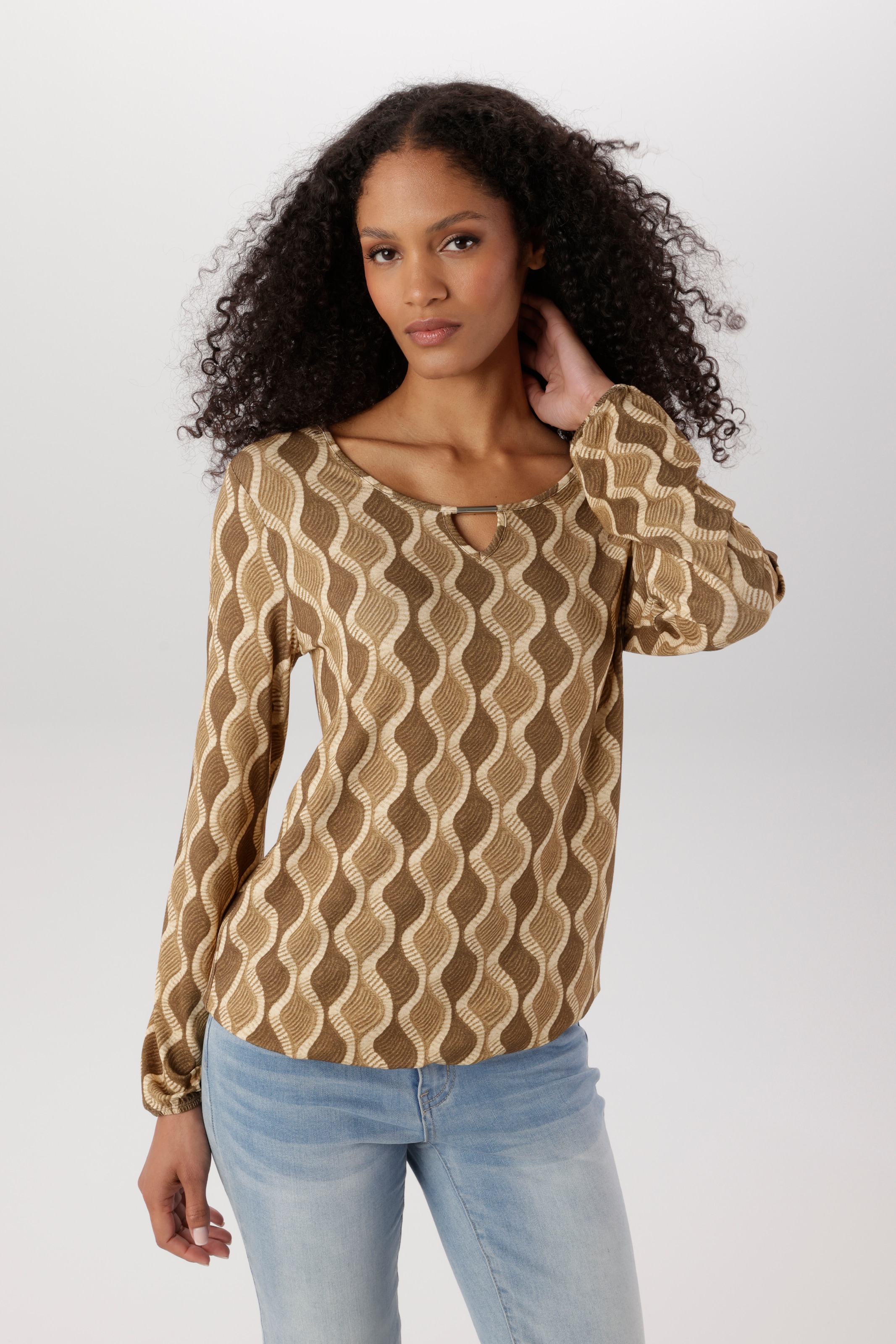 Image of Aniston SELECTED Langarmshirt mit Cut-out und dekorativer Allover-Wellenmusterung - NEUE KOLLEKTION