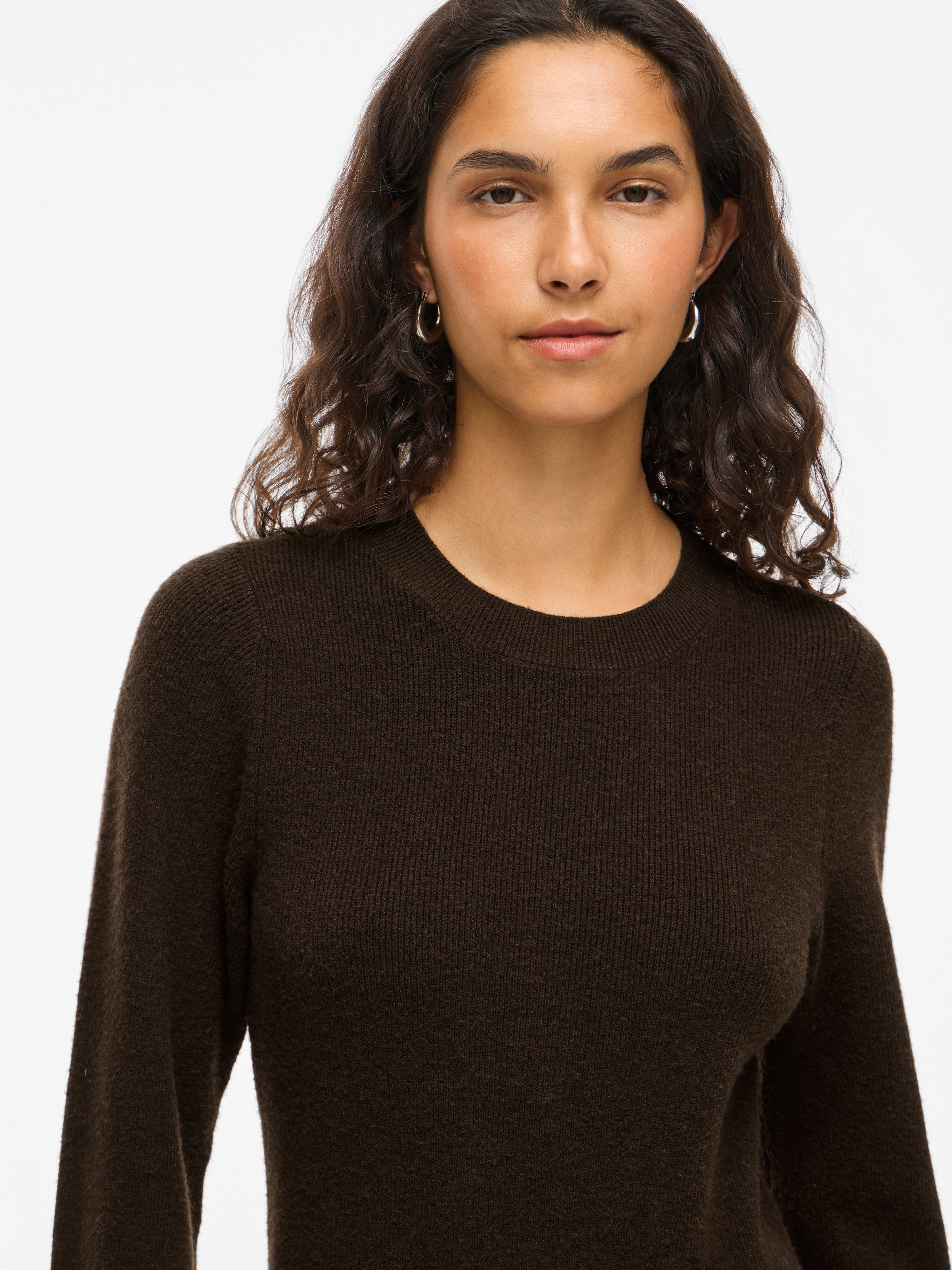 Vila Robe en tricot »VIKERRY O-NECK L/S KNIT MAXI DRESS-NOOS« mélange de matériaux, coupe régulière