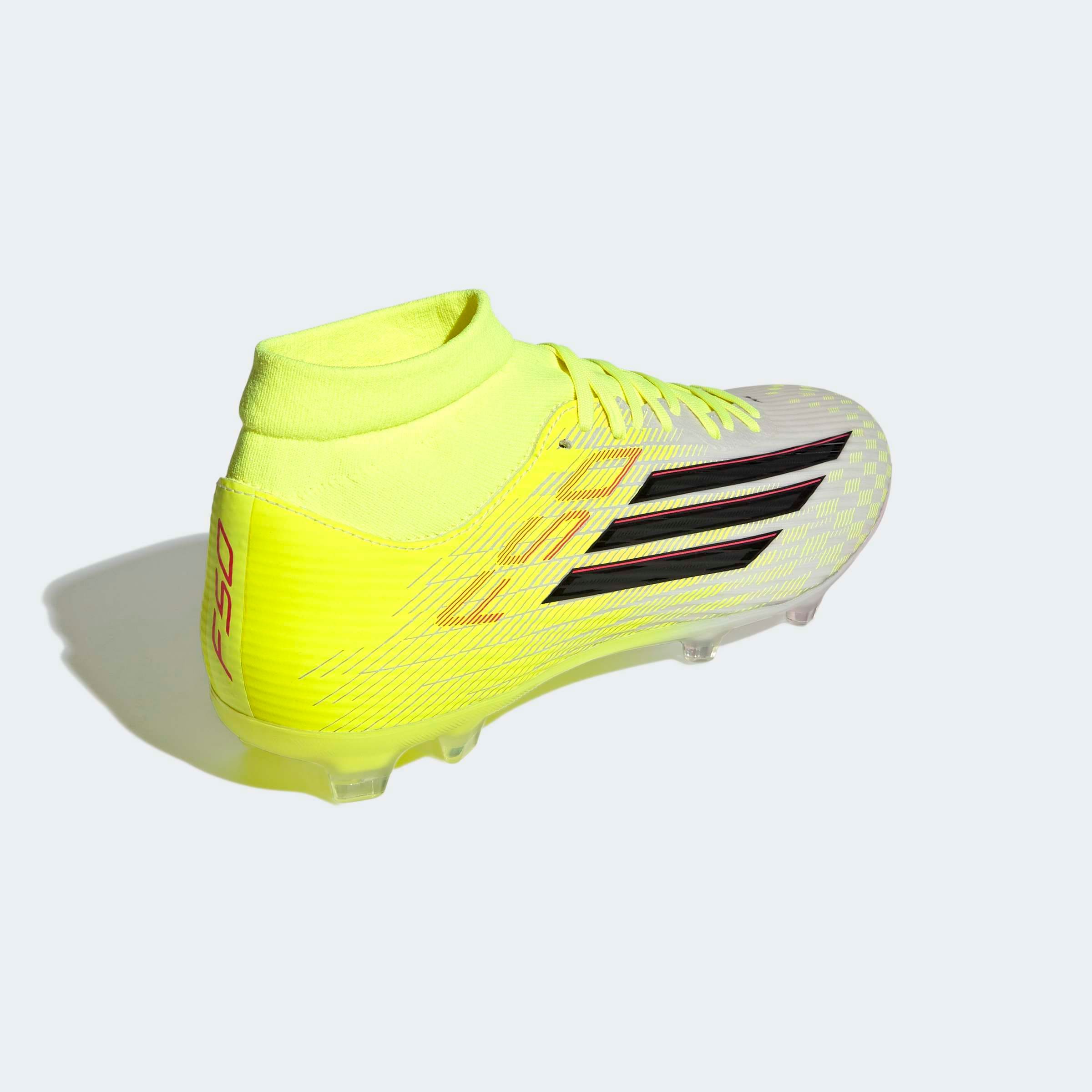 adidas Performance Chaussure de football »F50 LEAGUE MID CUT FIRM GROUND / MULTI GROUND«  für viele verschiedene Böden geeignet