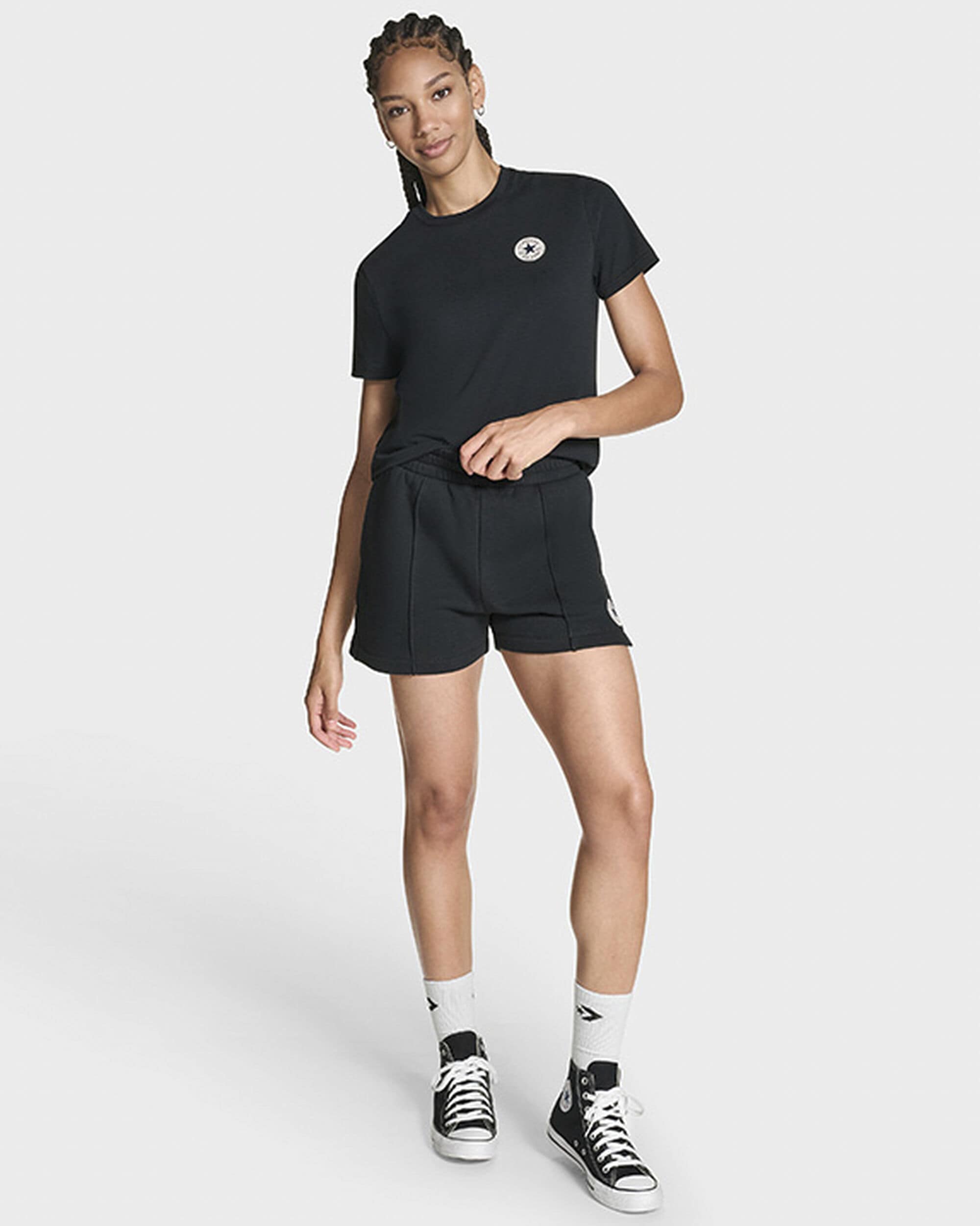 Converse Sweatshorts »SSNL ESSENTIALS KNIT SHORT«  mit Gesässtasche, aus Baumwolle und Polyester