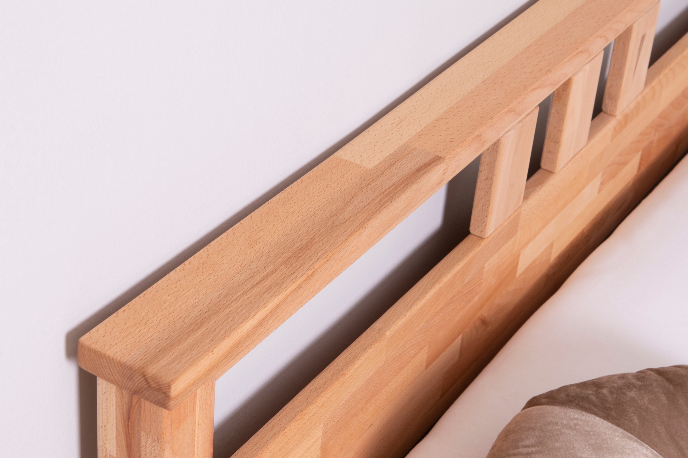 Ticaa Massivholzbett »Merci«, Doppelbett, aus Buche Massivholz, inkl. Rollrost