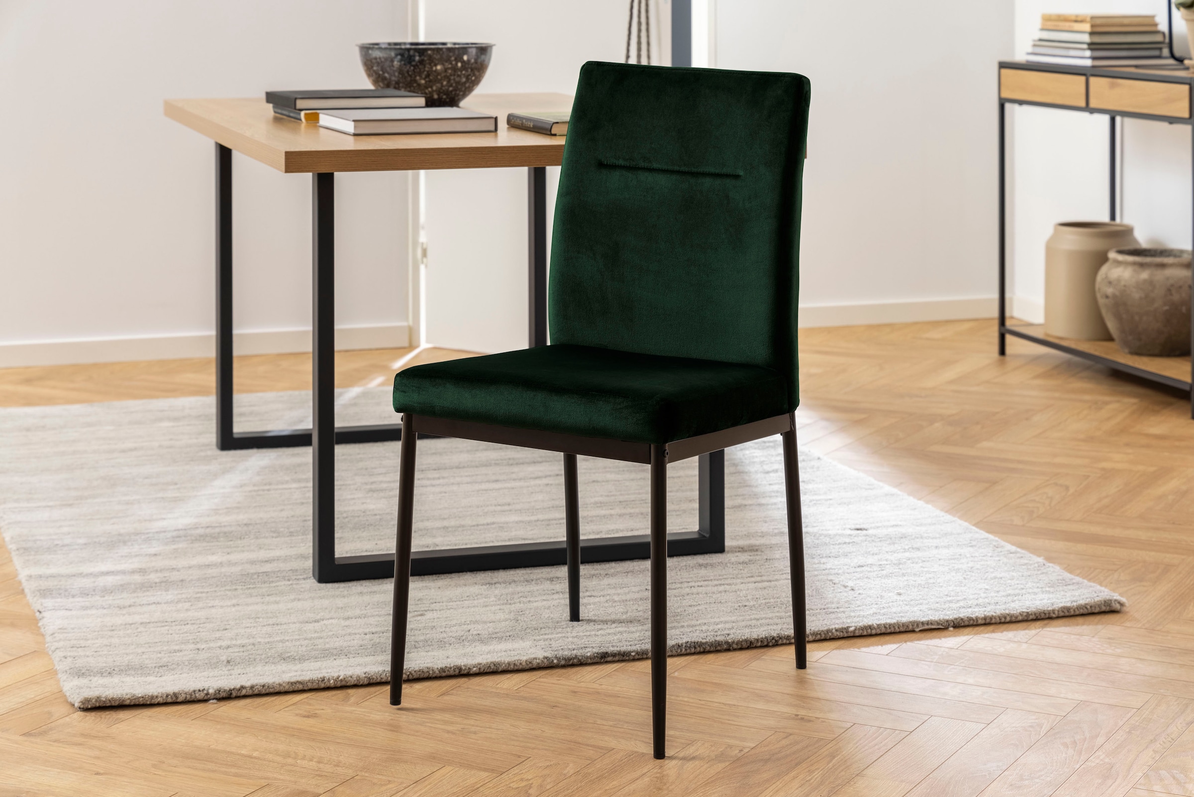 Image of ACTONA GROUP Esszimmerstuhl "Doris" (Set) 2 Stk.mit lebendigem Stoff, schlanke, schwarze Metallbeine