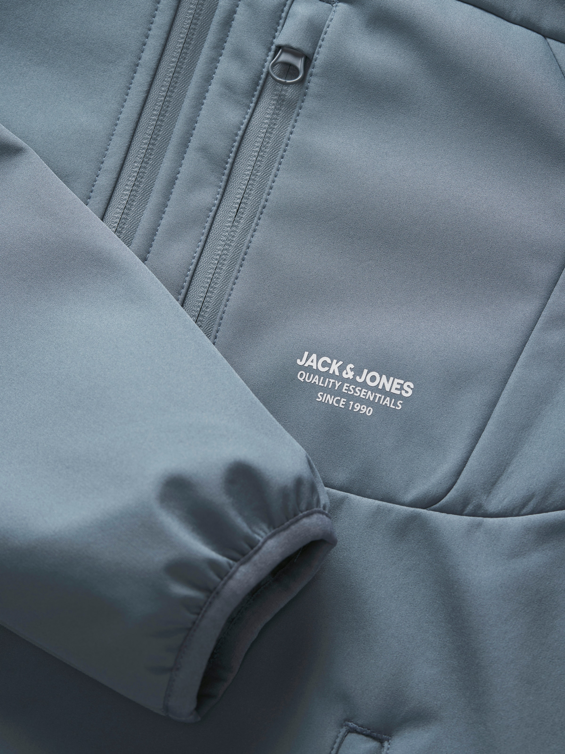 Jack & Jones Junior Veste softshell »JJTHEO wasserabweisend und pflegeleicht für Alltag« mit Kapuze Polyester, regular fit