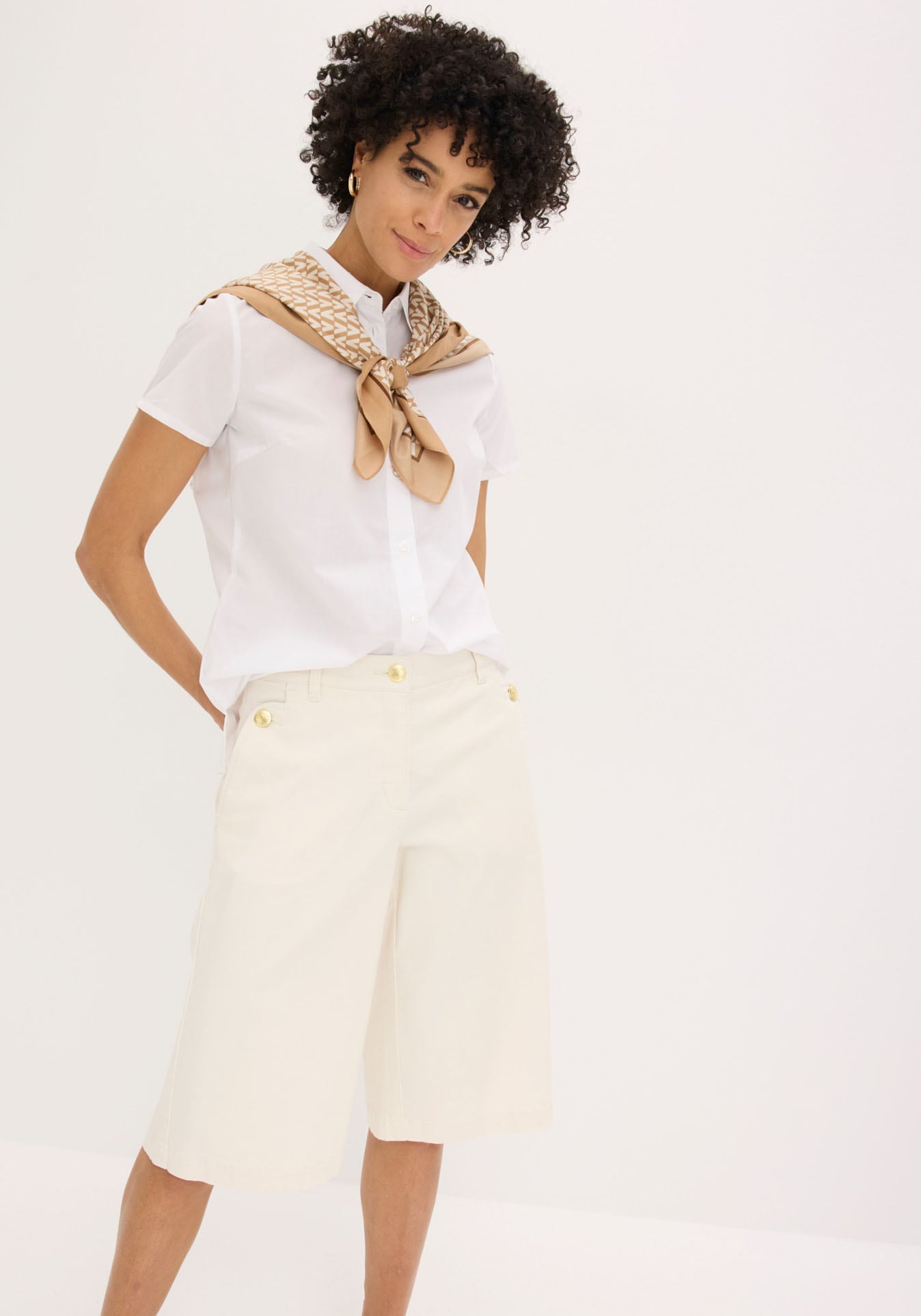 bonprix Blouse à manches courtes regular fit, style élégant, col chemise
