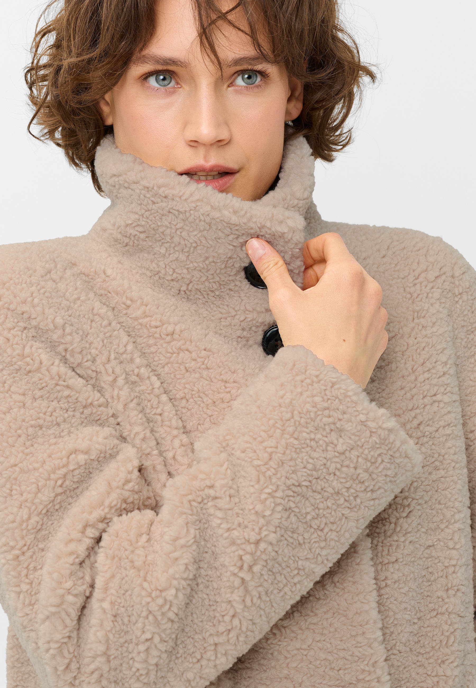 Fuchs Schmitt Manteau en imitation fourrure col montant, coupe régulière