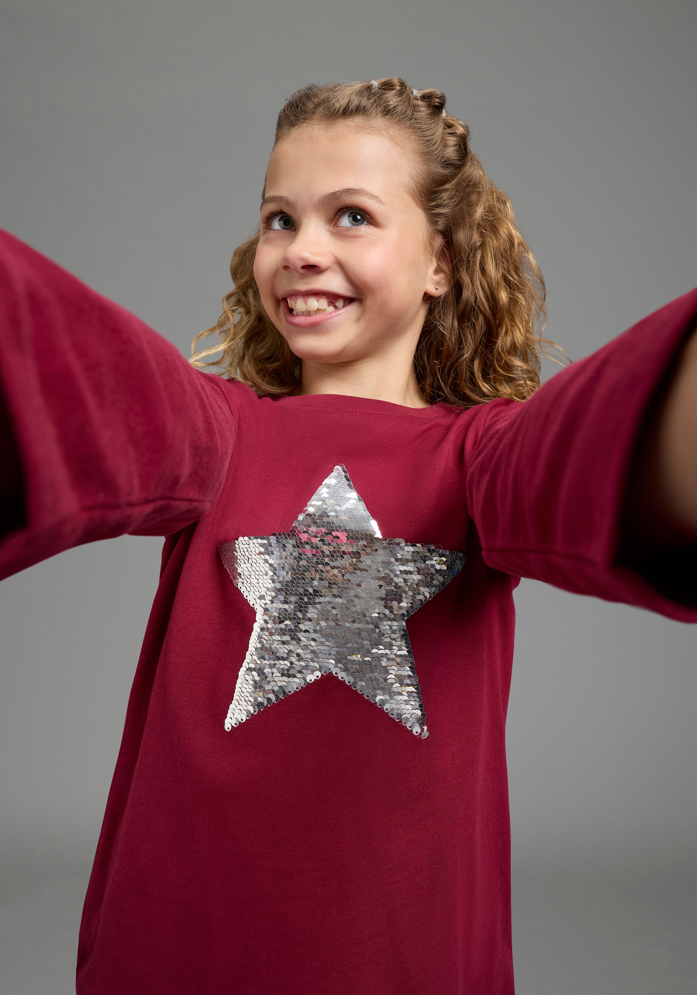 KIDSWORLD T-shirt à manches longues »STERN« Manches longues, coupe cintrée, avec paillettes scintillantes