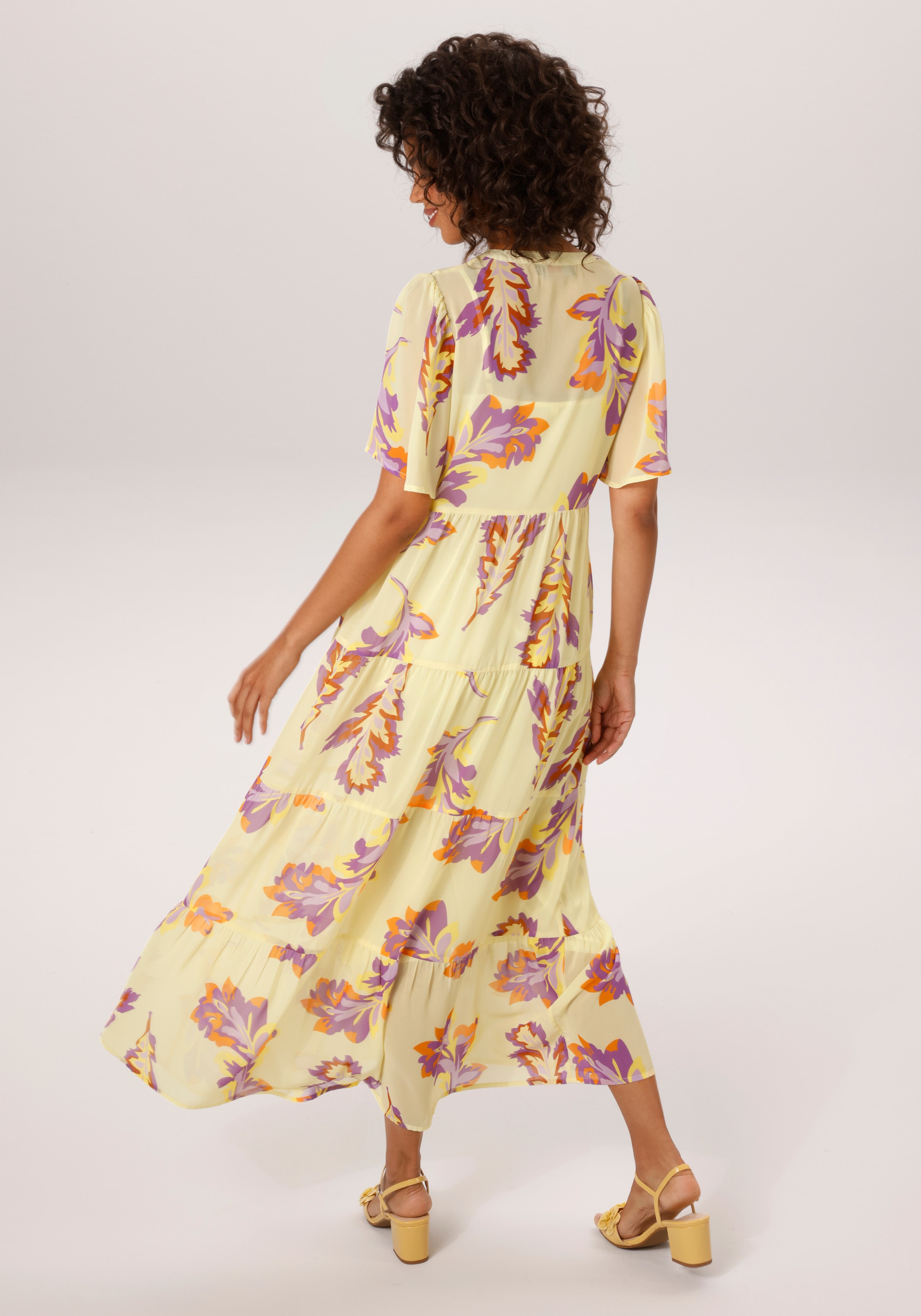 Aniston CASUAL Sommerkleid mit grafischen Blättern bedruckt - NEUE KOLLEKTION