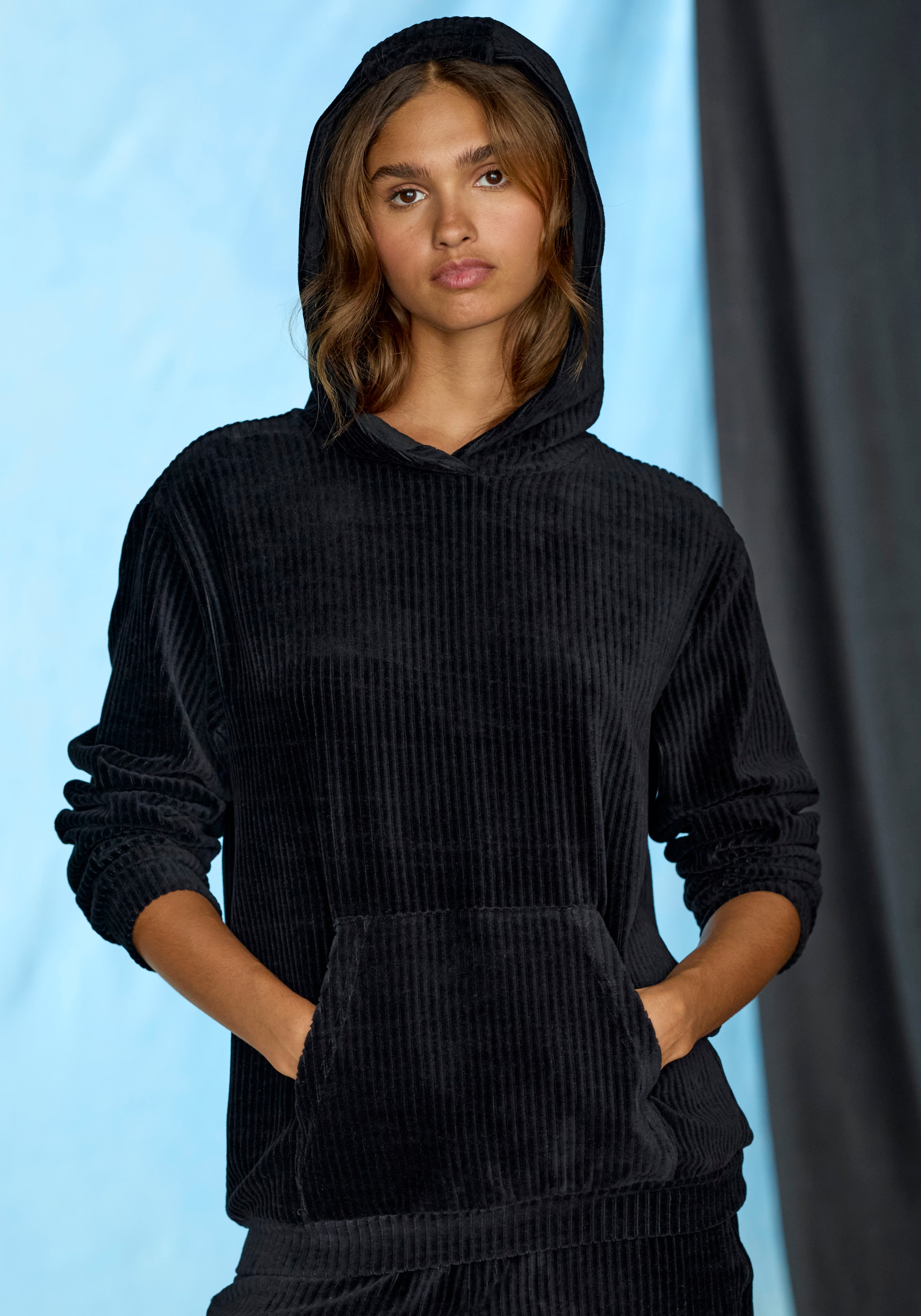 Image of Buffalo Kapuzenpullover mit weicher Cord-Struktur