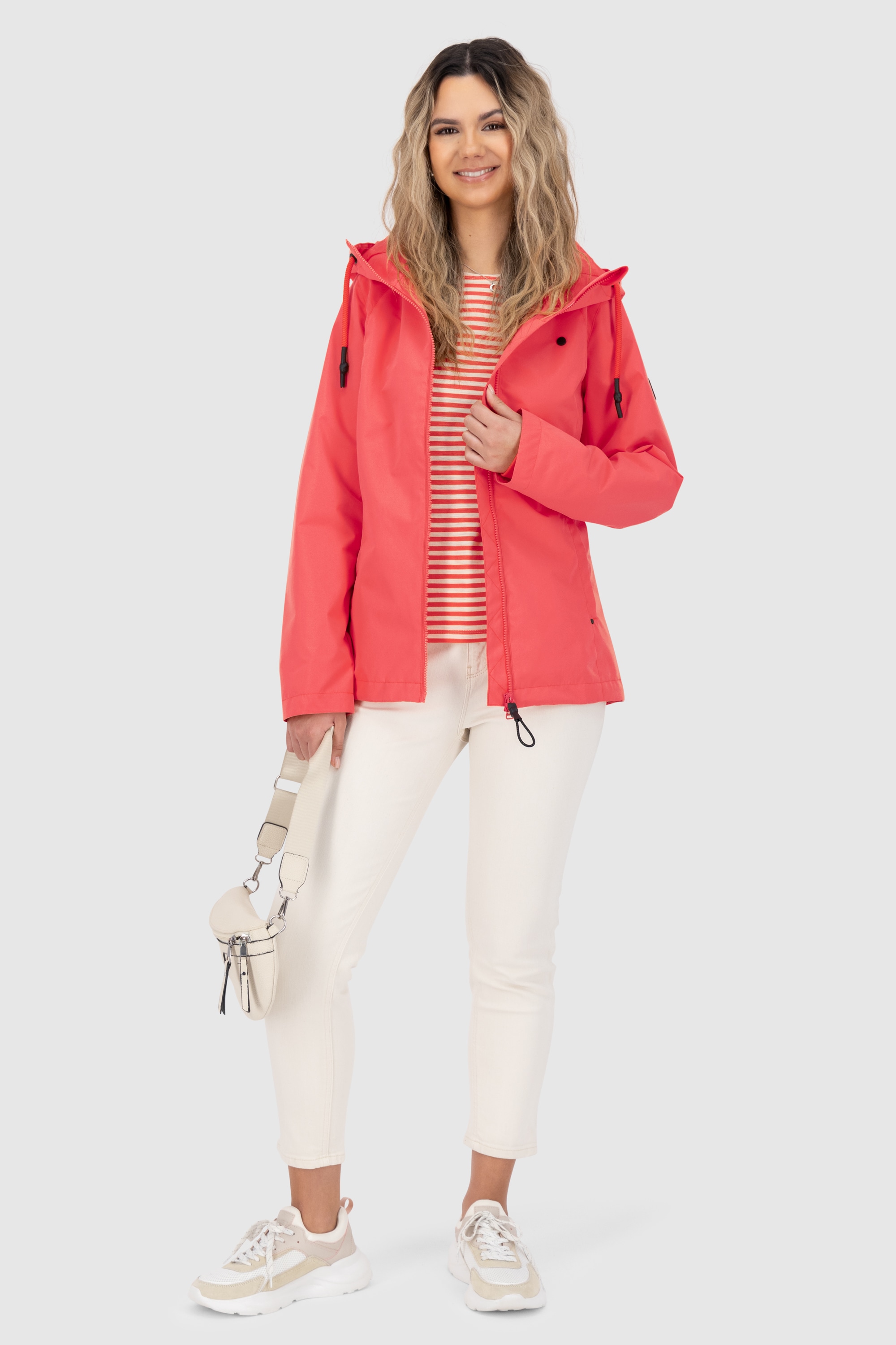 Alife & Kickin Outdoorjacke »LilouAKA« mit Kapuze mit Kapuze und in figurbetontem Fit