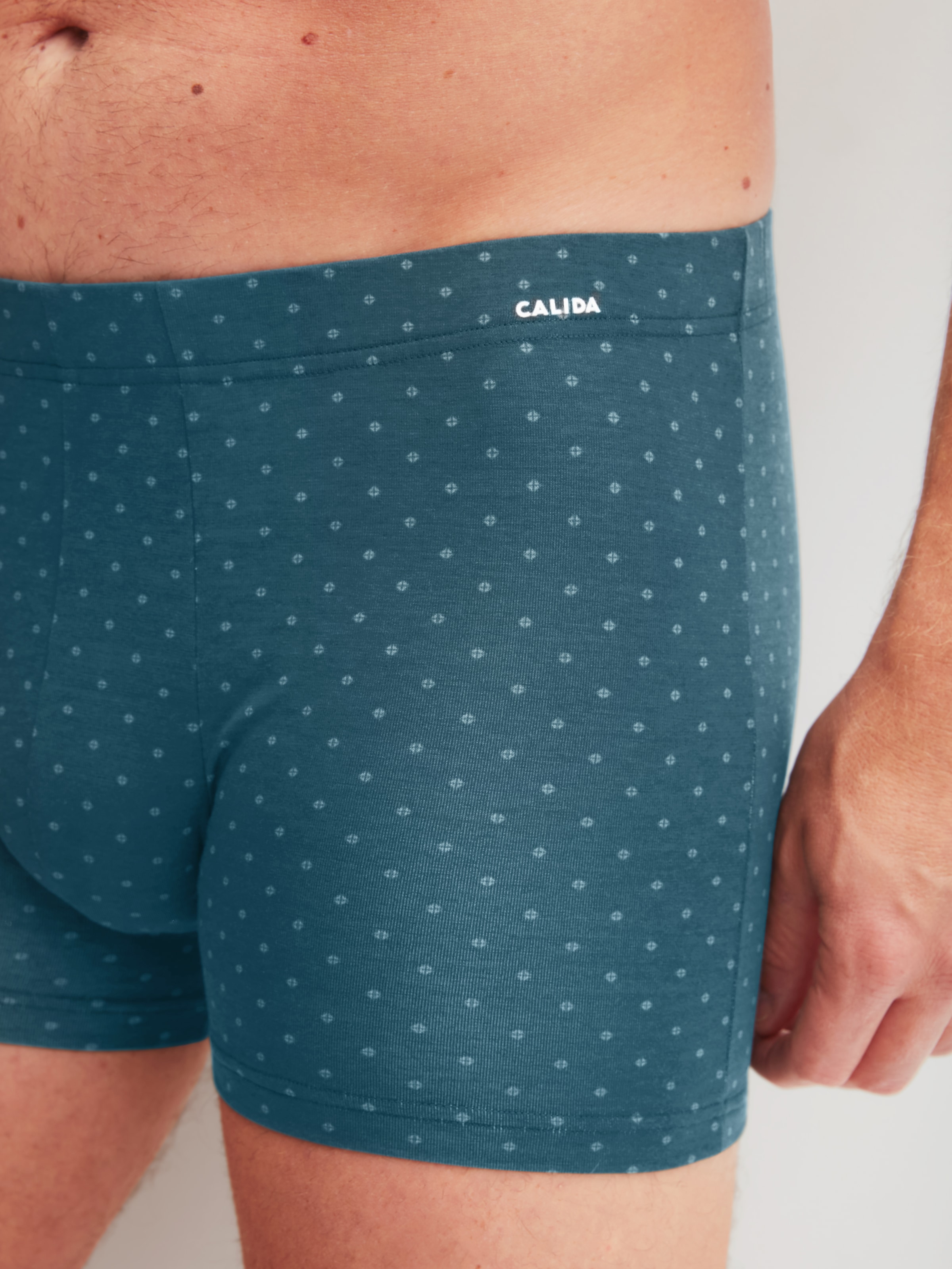 CALIDA Boxers »Cotton Code Design« ceinture large, à motif, ajustée, confortable, avec logo imprimé, mélange coton