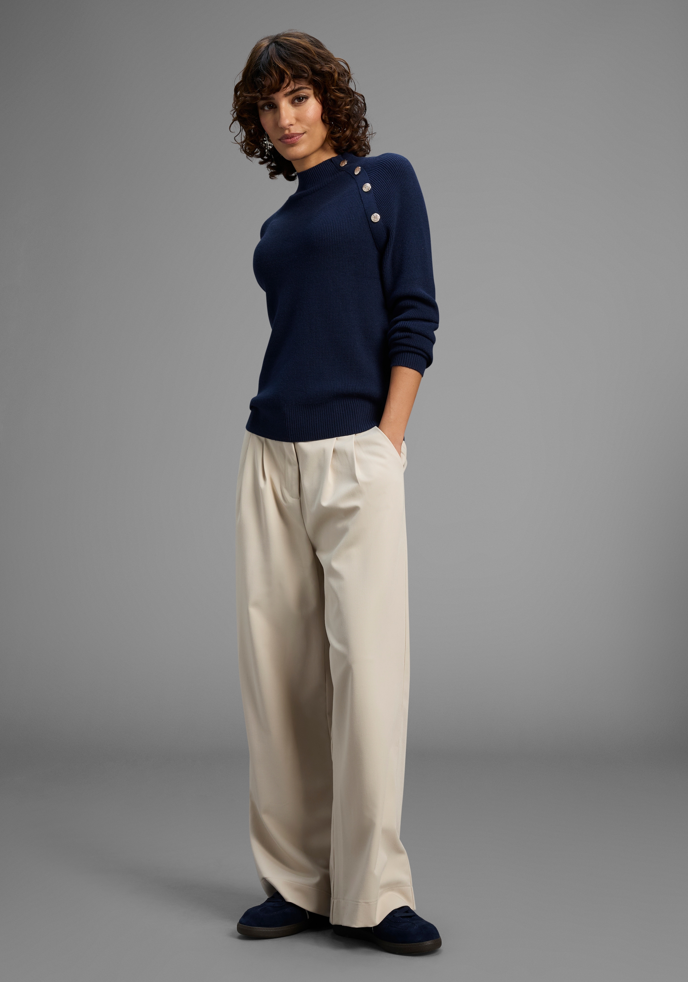 Laura Scott Pull en tricot kuscheliger Winterstrick mit Knopfdetail und Stehkragen