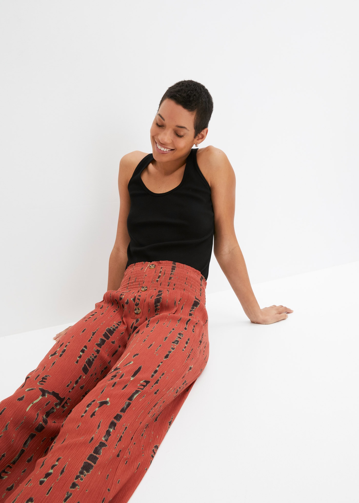 bonprix Pantalon palazzo  aus Viskose, mit Gummibund, lockere Passform, femininer Stil