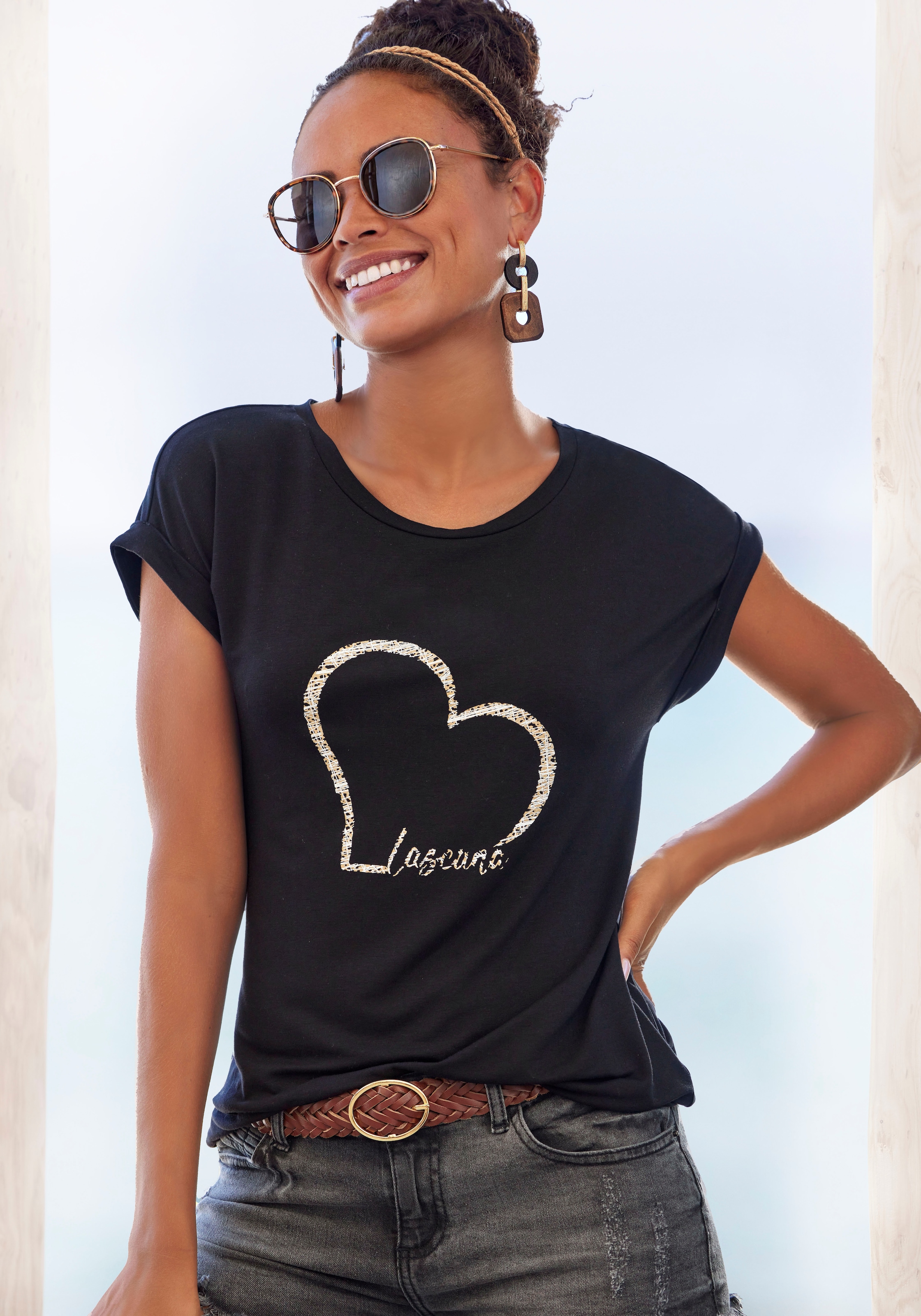 LASCANA T-Shirt, Shirt mit Logo-Print aus Viskosemischung