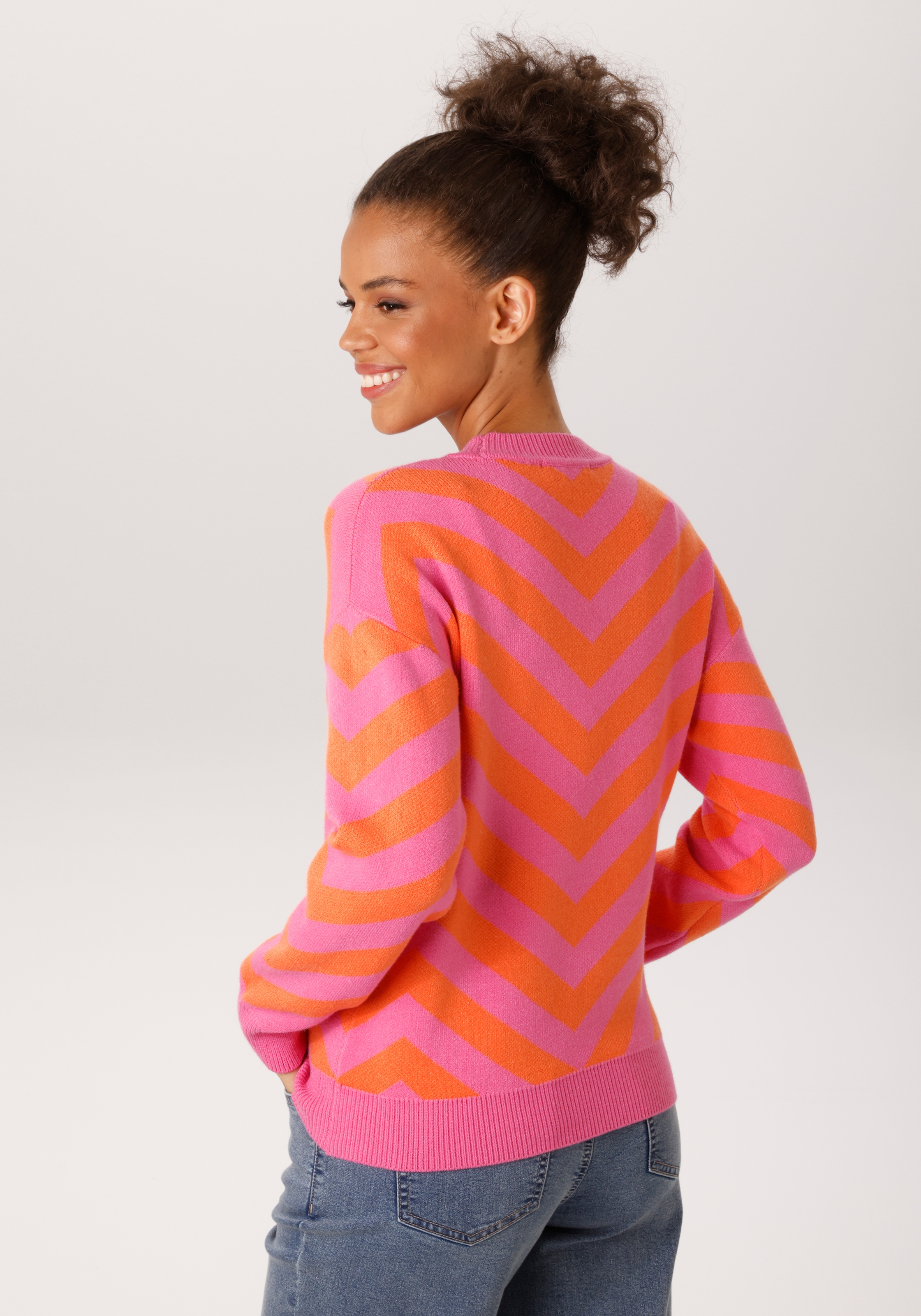 Aniston CASUAL Strickpullover im trendfarbenem Zick-Zack-Muster - NEUE KOLLEKTION