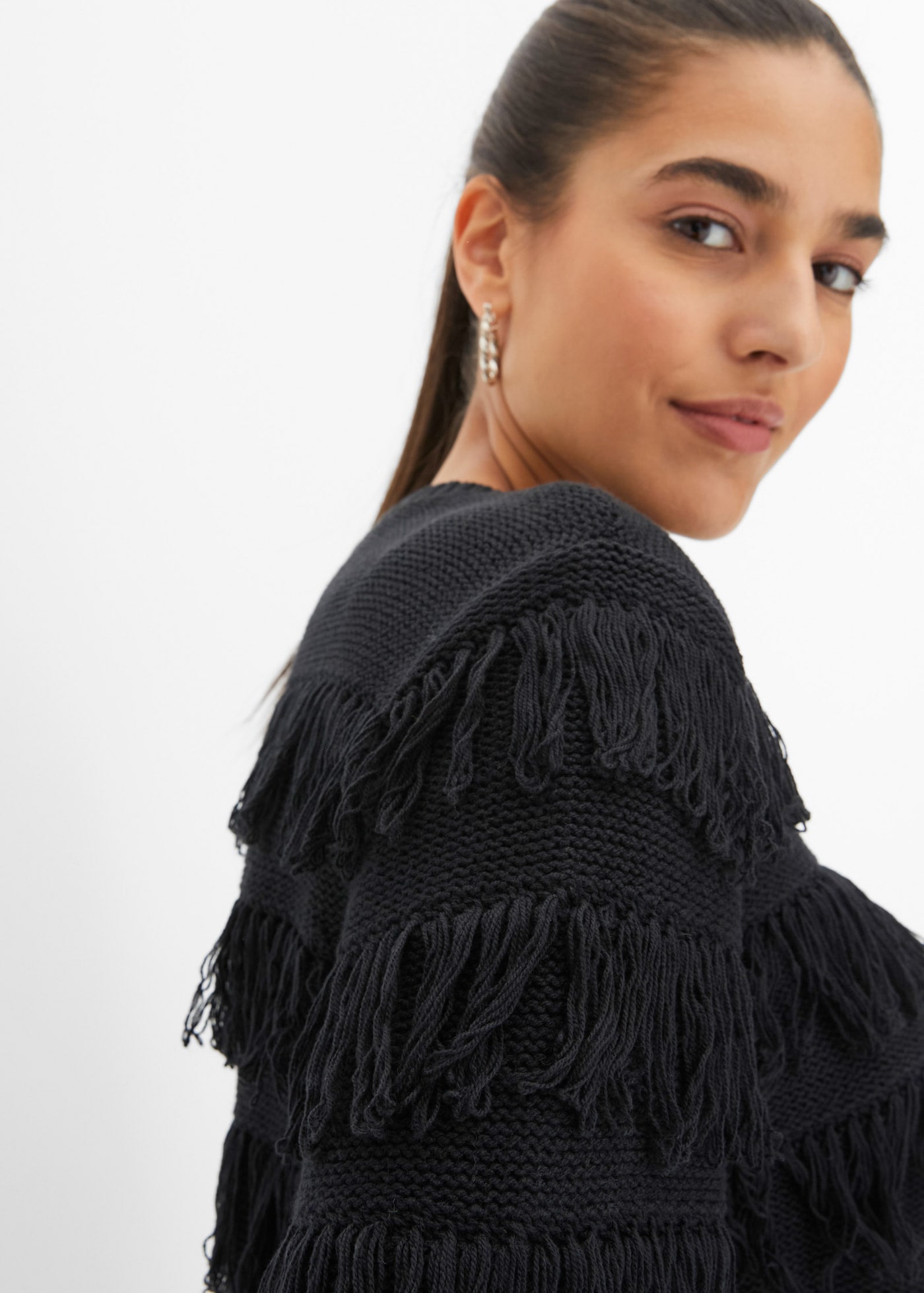 bonprix Strickpullover im tollen Fransen-Look mit hohem Baumwollanteil, lässige Passform
