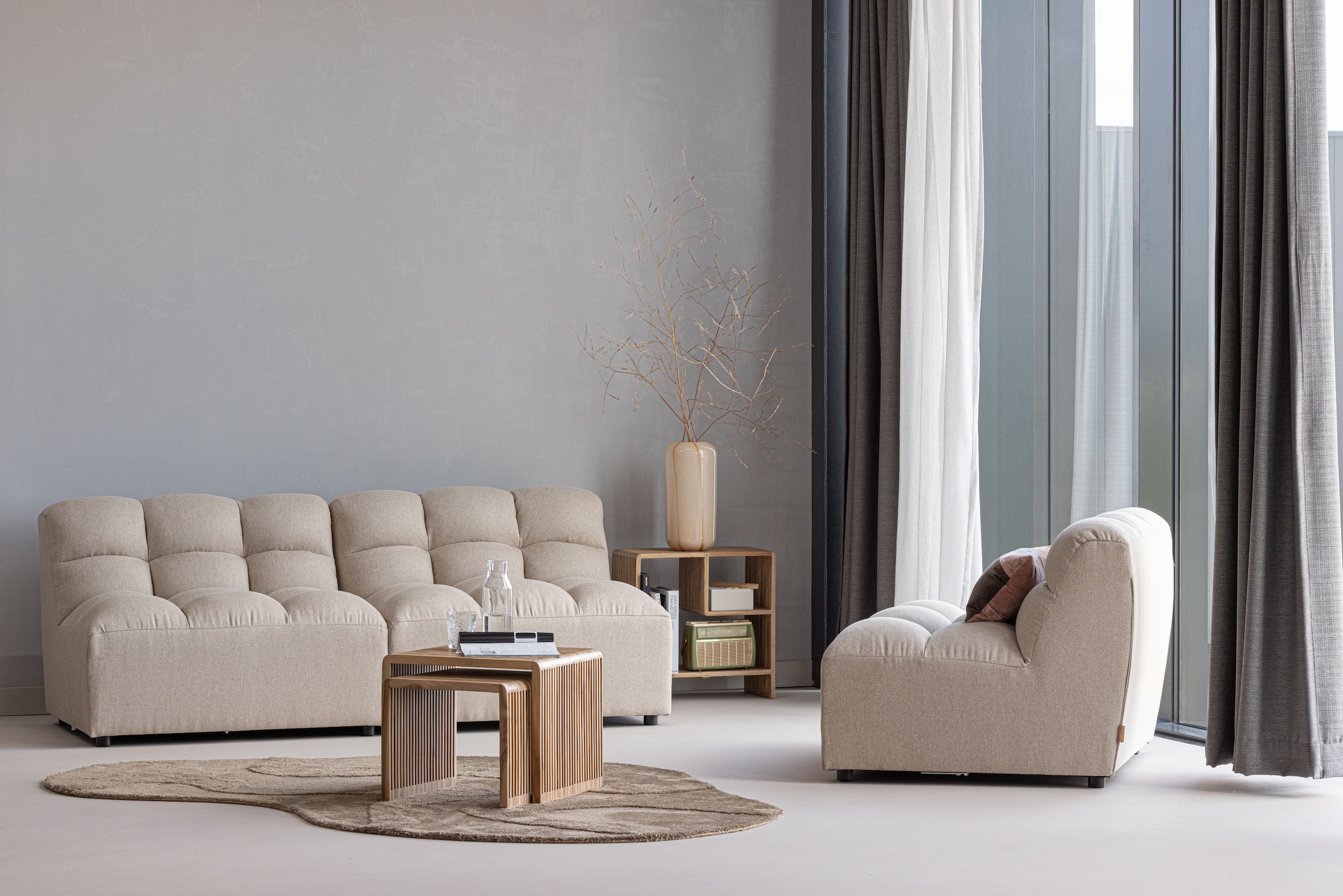 WOOOD Table d'appoint »Jasmijn aus recyceltem Teakholz mit zusätzlichem Fach 55x30x55 cm« Forme organique, compartiment supplémentaire, livré préassemblé