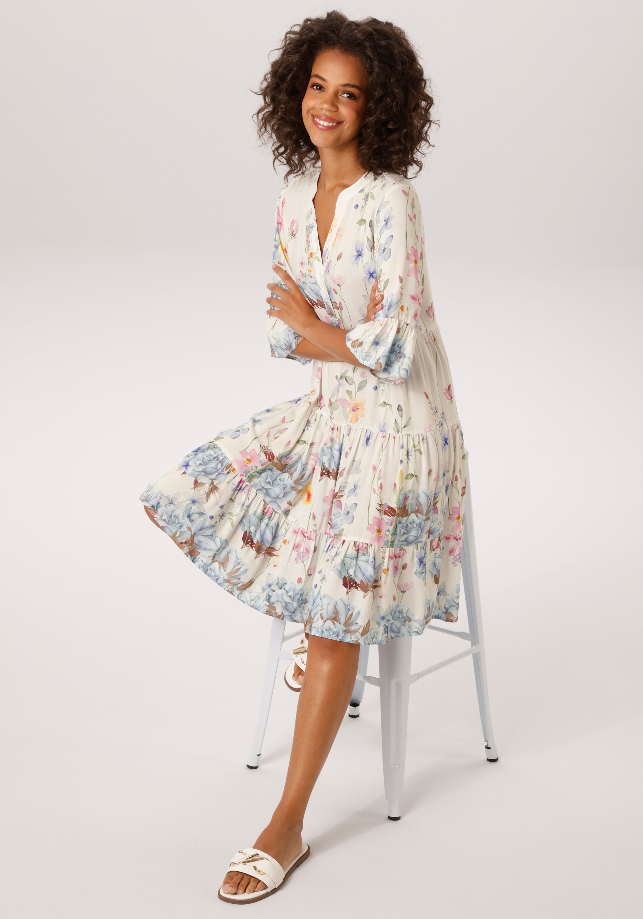 Aniston CASUAL Robe tunique imprimé de fleurs pittoresques