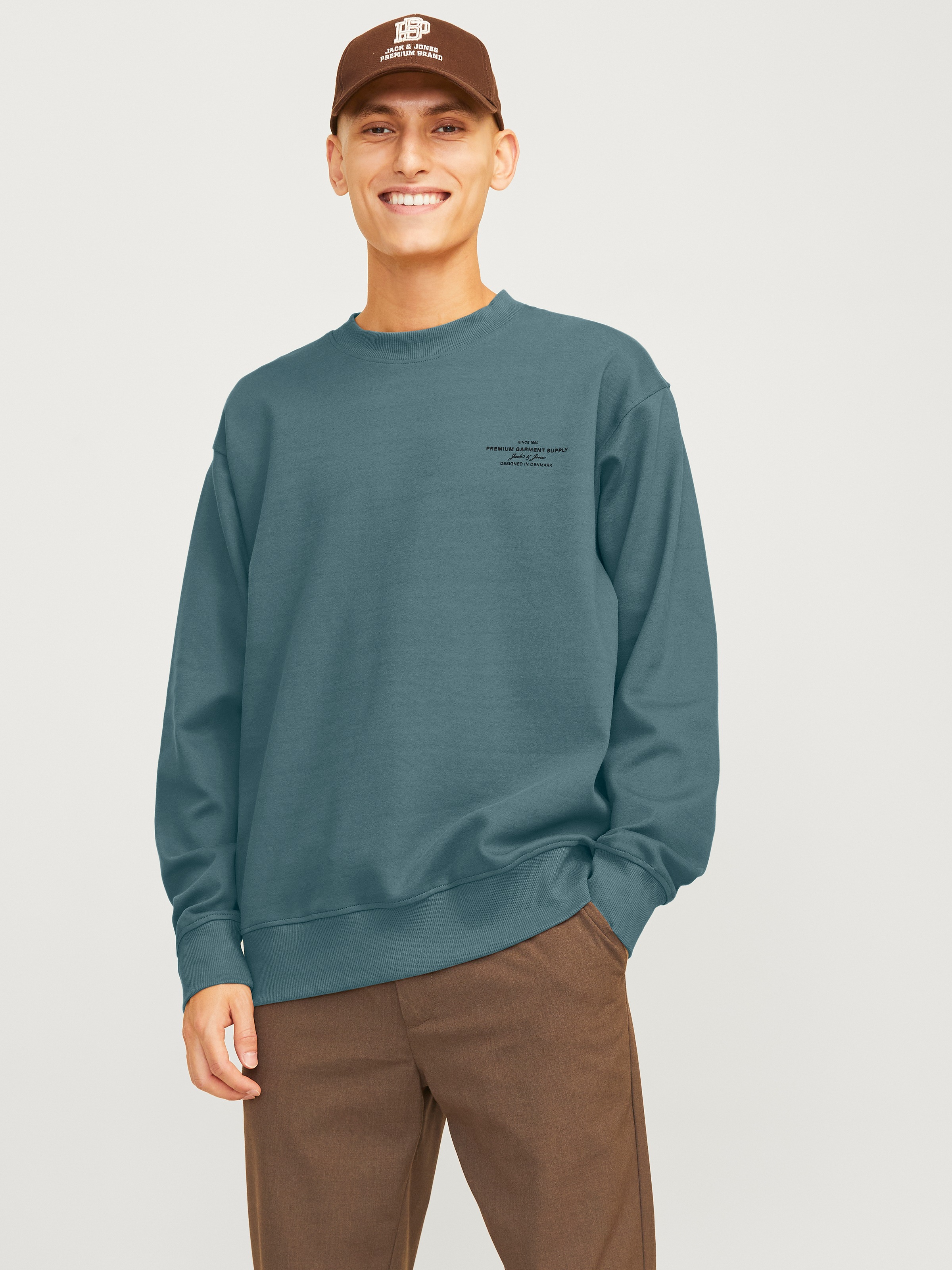 Image of Jack & Jones Sweatshirt "JPRBLACHAD BRANDING SWEAT CREW NECK LN"