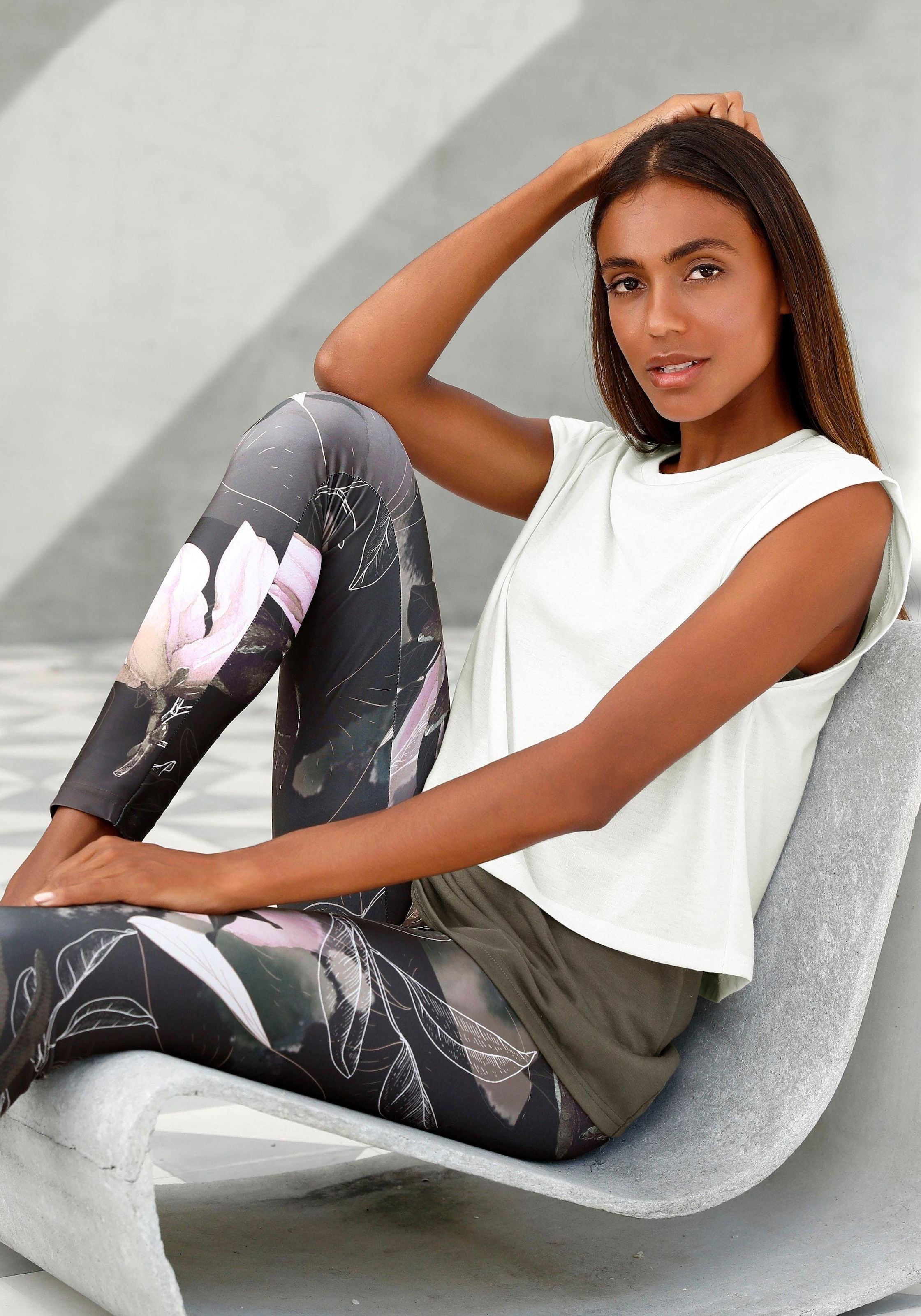 auf Leggings »Tropical«, abstraktem mit Blumenprint, versandkostenfrei ACTIVE Loungewear LASCANA