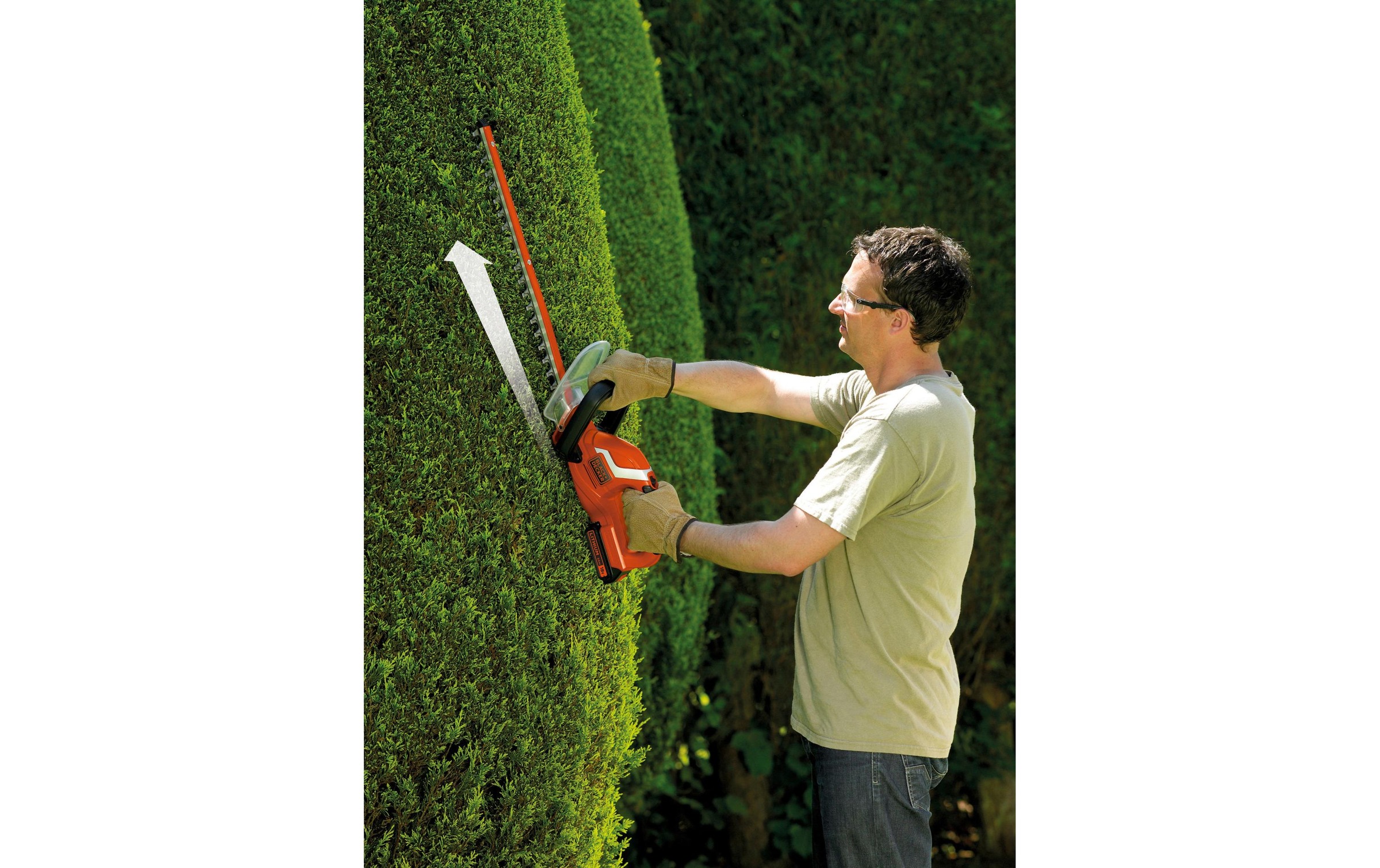 Black + Decker Akku-Heckenschere »BLACK+DECKER Akku-Heckenschere GTC1845L20«
