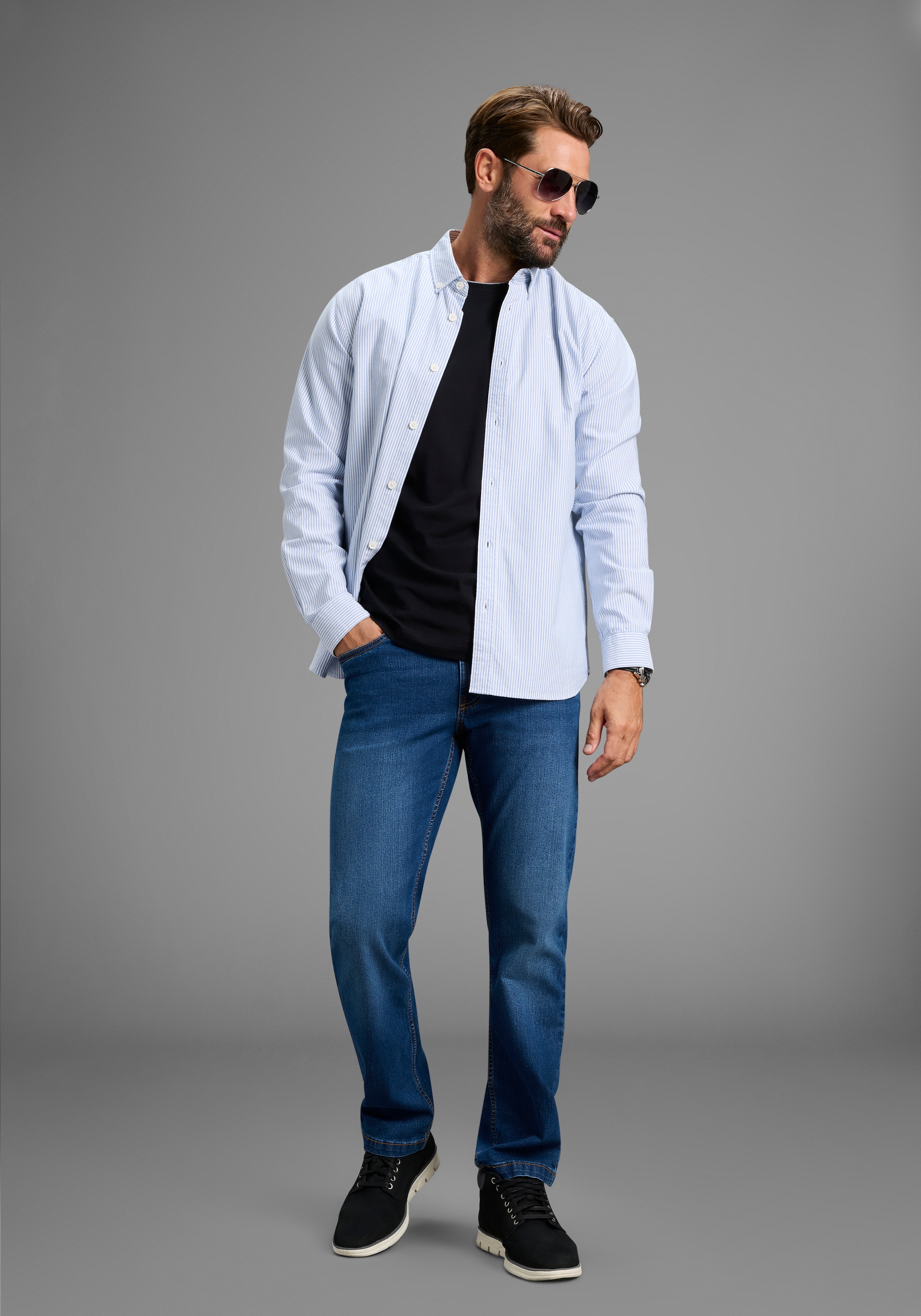 Arizona Straight-Jeans gerader Schnitt, normale Leibhöhe, mit Knopf- und Reissverschluss