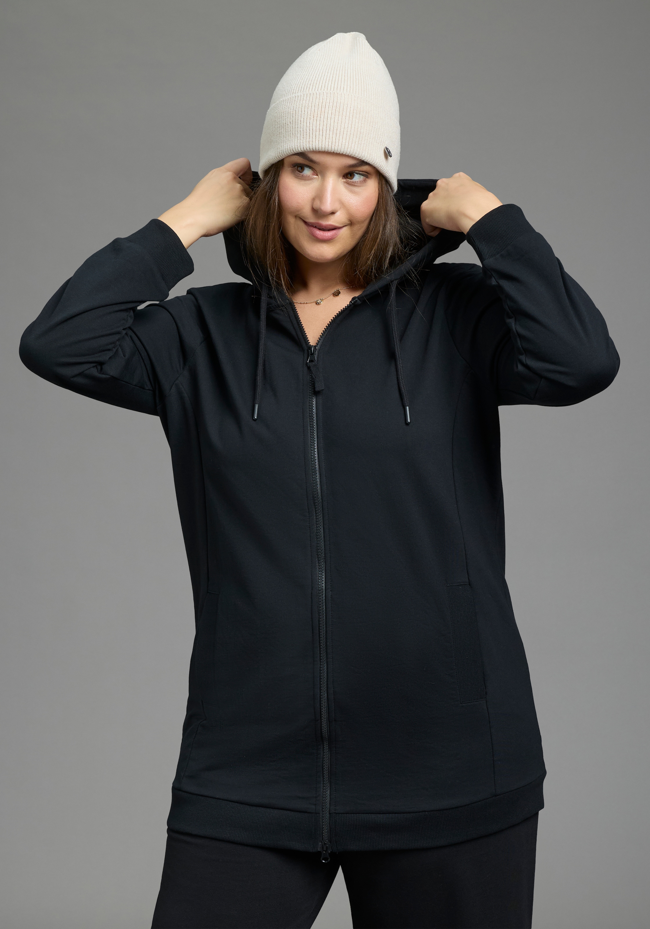 Image of Laura Scott CURVE Kapuzensweatjacke "Grosse Grössen" im Oversized Look aus weicher Baumwolle
