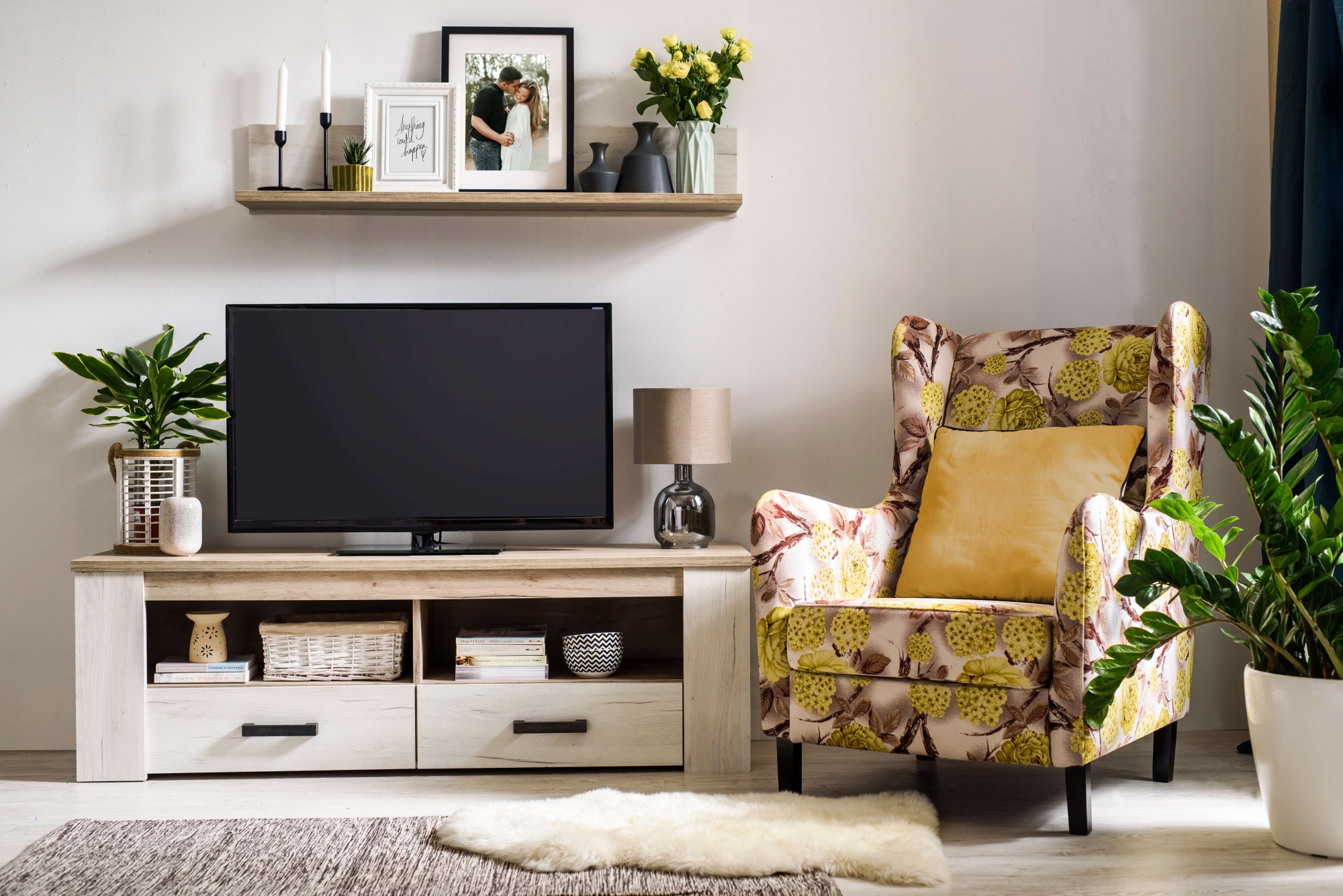 Image of Home affaire Lowboard "Kent TV-Lowboard" TV-Kommode, Breite 151,5 cm