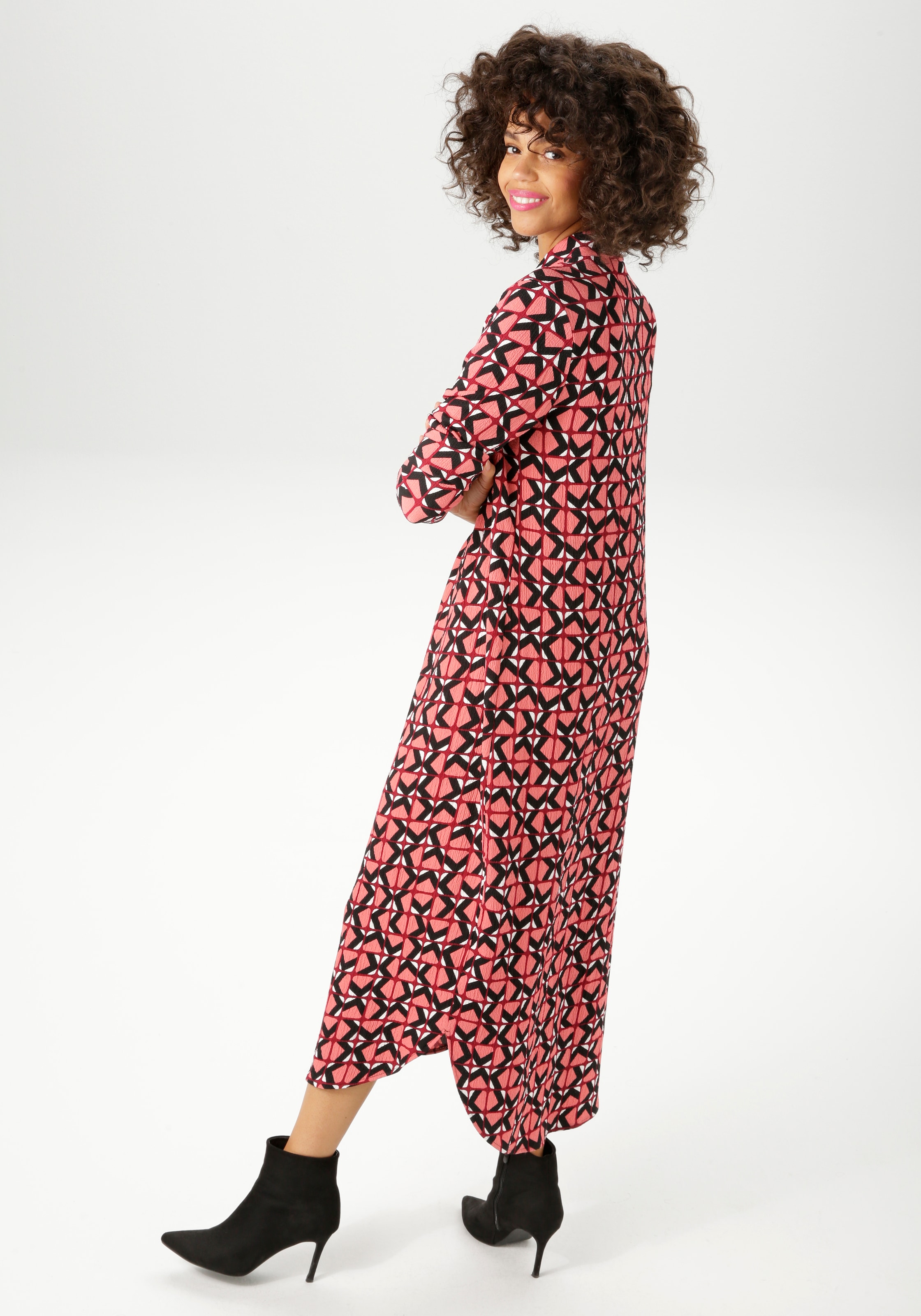 Aniston CASUAL Midikleid, mit grafischem Retro-Muster - jedes Teil ein Unikat - NEUE KOLLEKTION