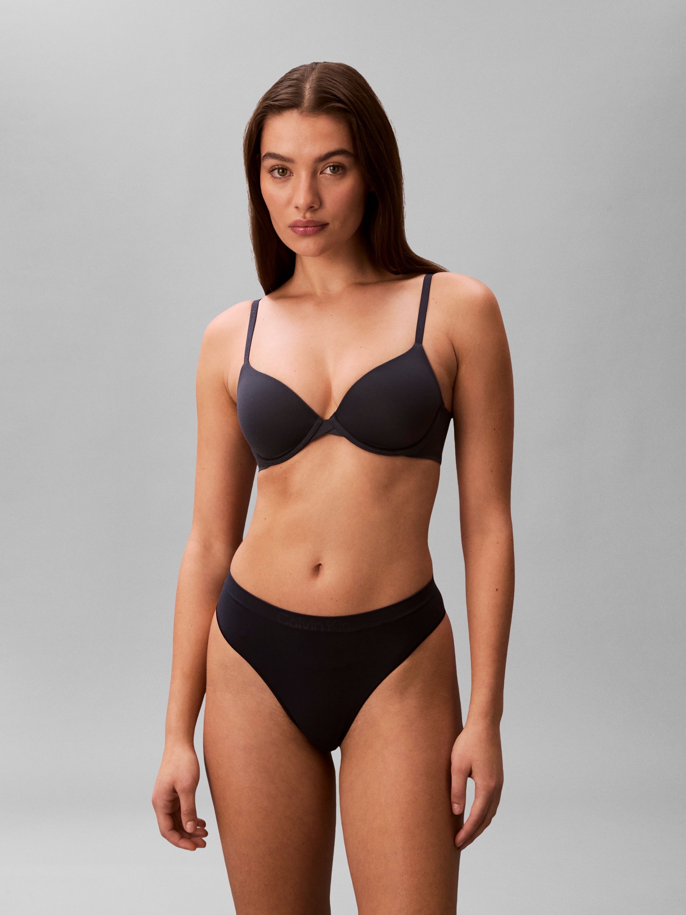 Calvin Klein Underwear Tanga »THONG 3 PK« Paquet, 3 cuis Avec finition droite