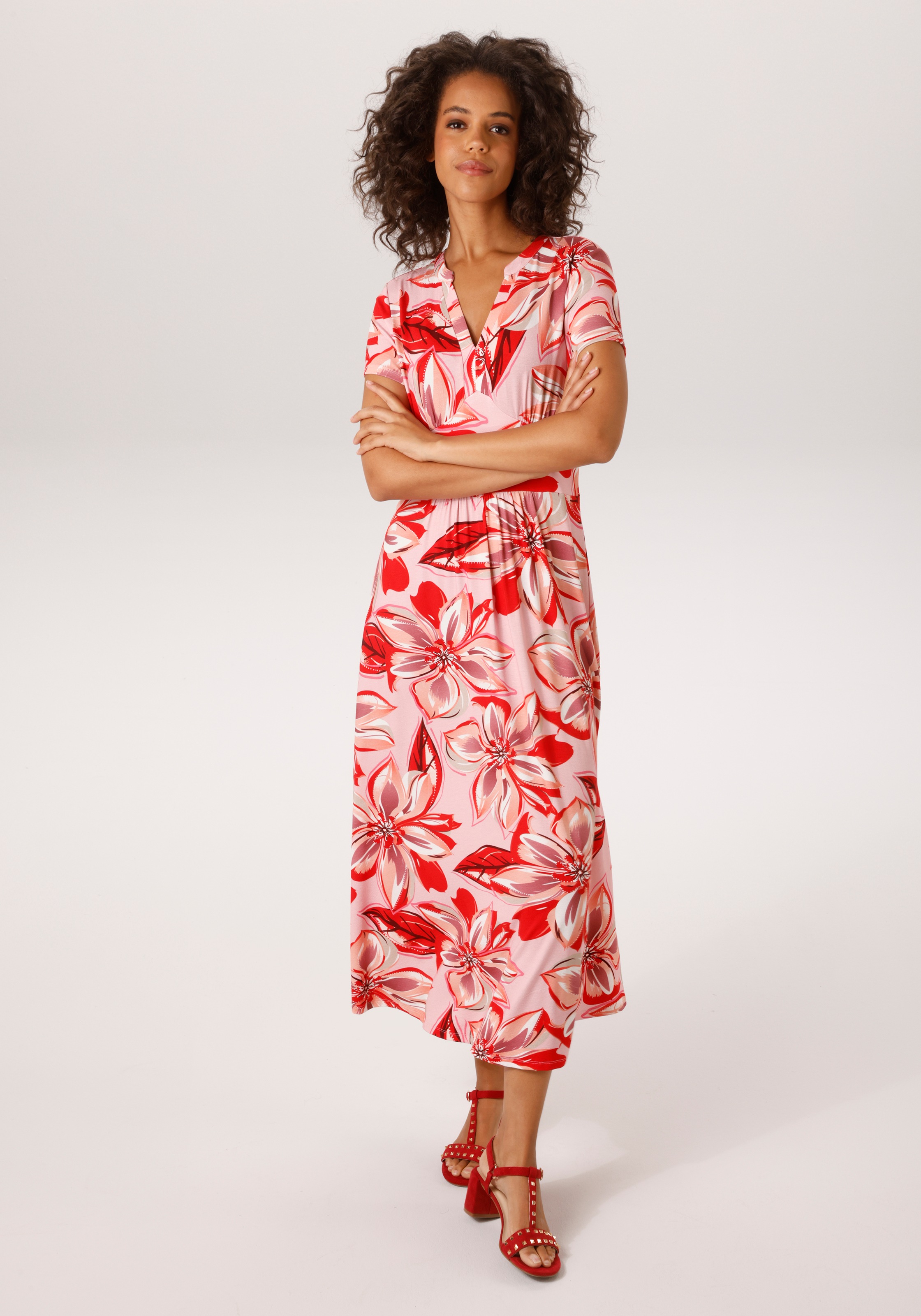 Image of Aniston CASUAL Sommerkleid mit farbharmonischen, grossflächigen Blüten bedruckt