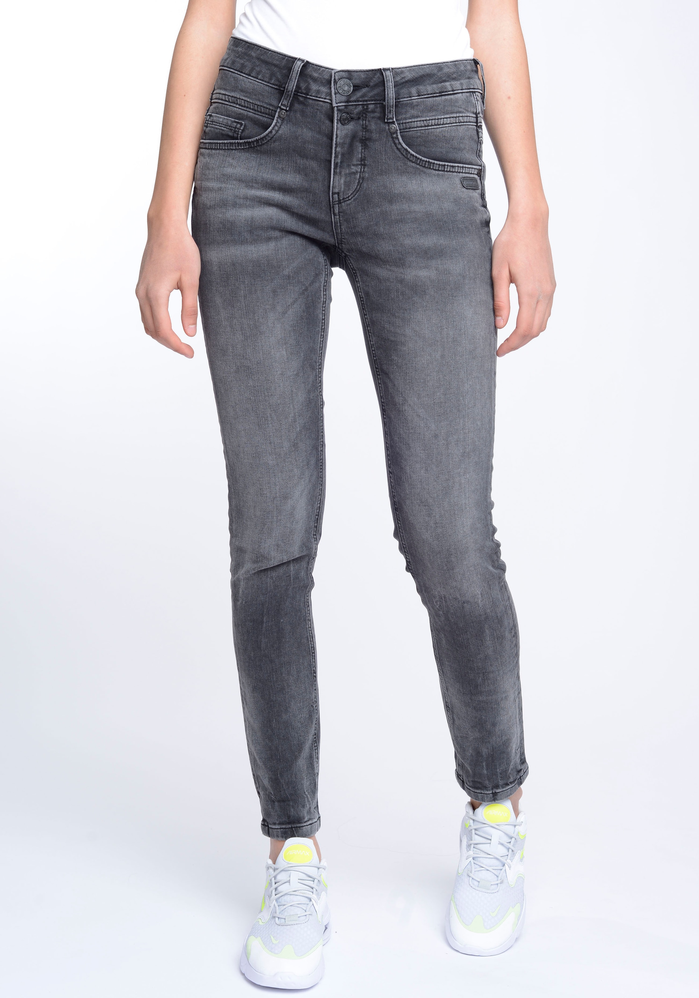 GANG Skinny-fit-Jeans »94MORA«, mit 3-Knopf-Verschluss und Passe vorne