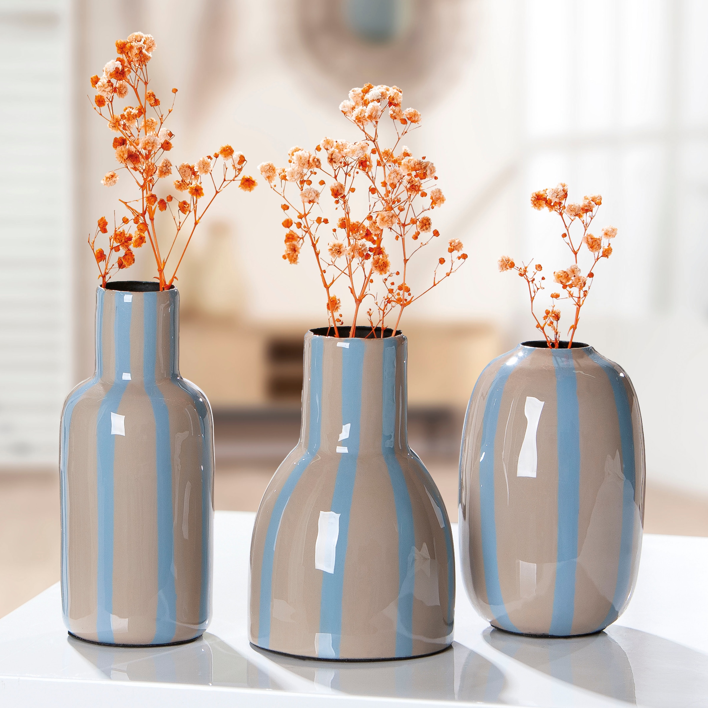 Image of s.Oliver Tischvase "Deko-Vase, "Piccolo", im 3er Set, unterschiedliche Formen, 13cm hoch" aus Metall, glänzende Oberfläche in verschiedenen Farben
