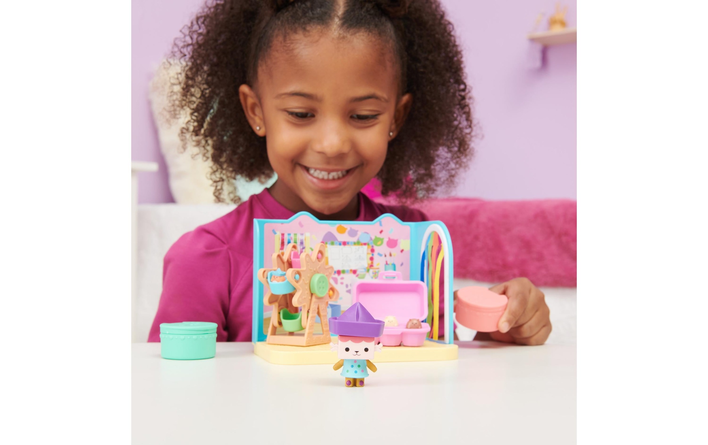 Spielwelt »Spinmaster Gabby's Dollhouse Baby Box Bastelzimmer Deluxe Rooms«