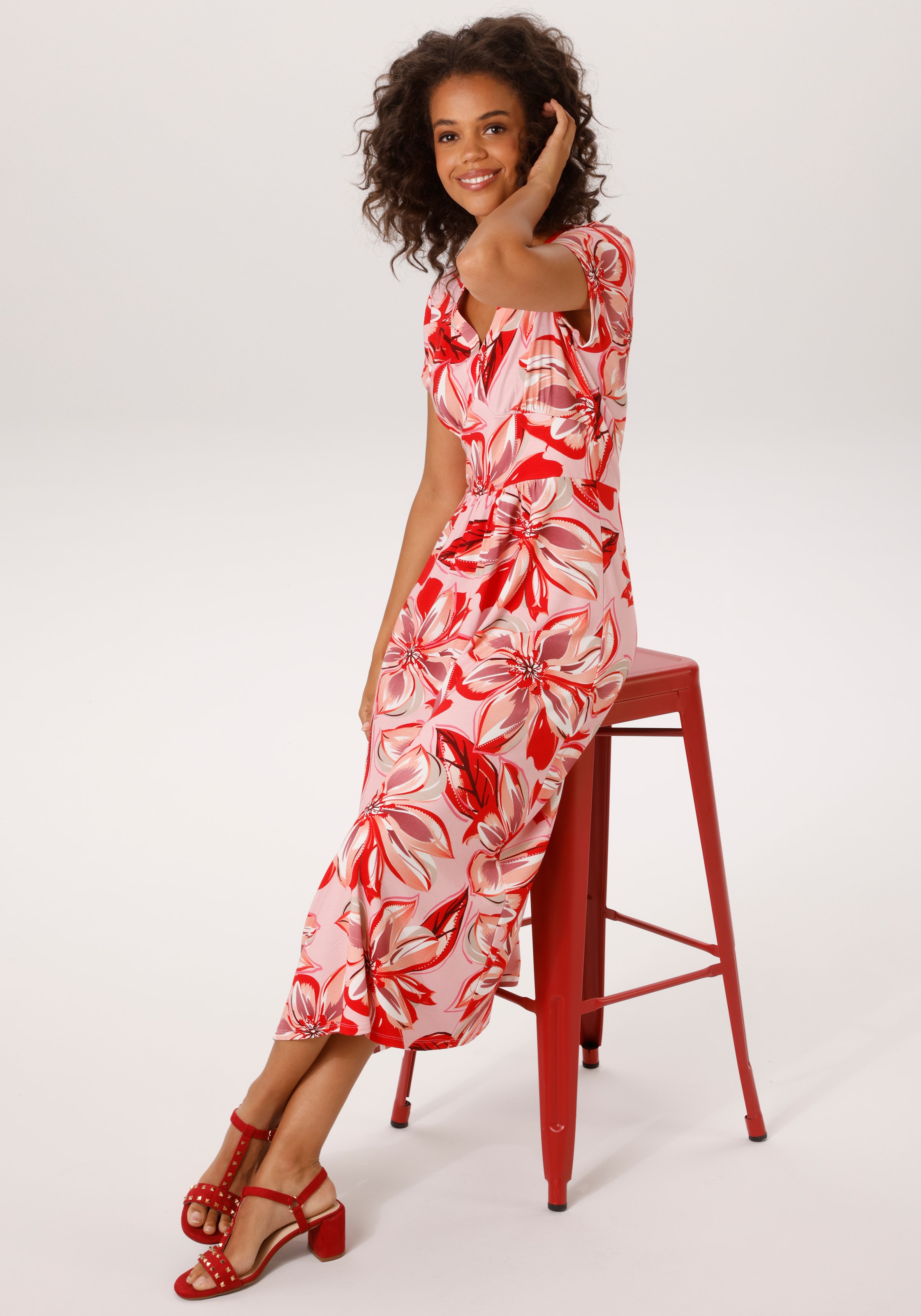 Aniston CASUAL Sommerkleid mit farbharmonischen, grossflächigen Blüten bedruckt - NEUE KOLLEKTION