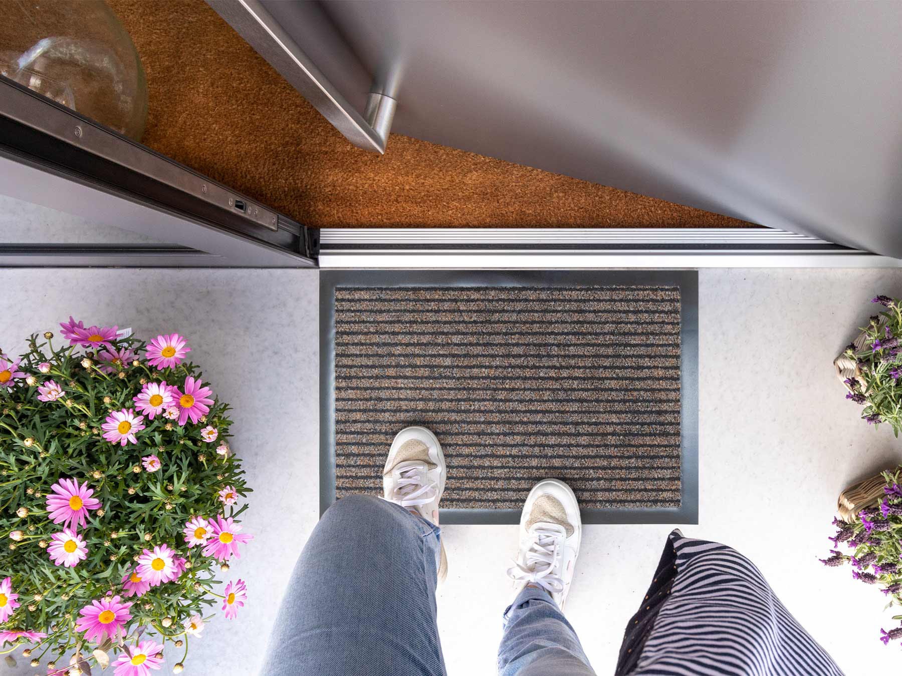 Primaflor-Ideen in Textil Fussmatte »OSLO«, rechteckig, 8 mm Höhe, Schmutzfangmatte, gestreift, meliert, rutschhemmend, waschbar