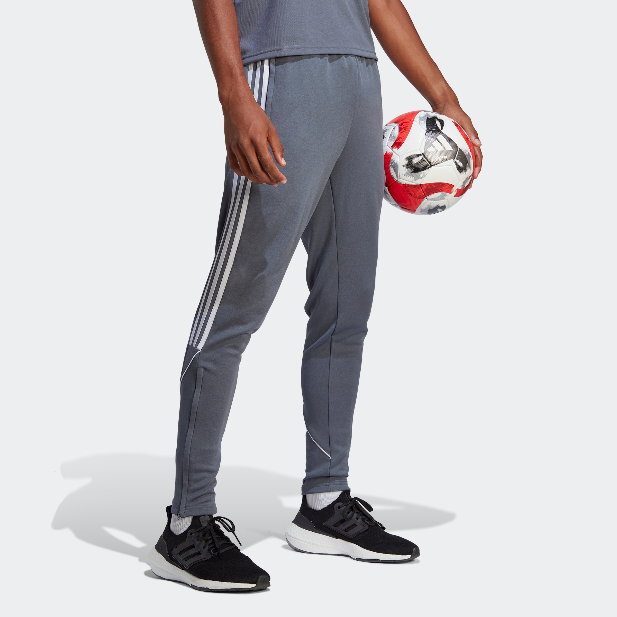 Image of adidas Performance Trainingshose "TIRO 23 LEAGUE"
