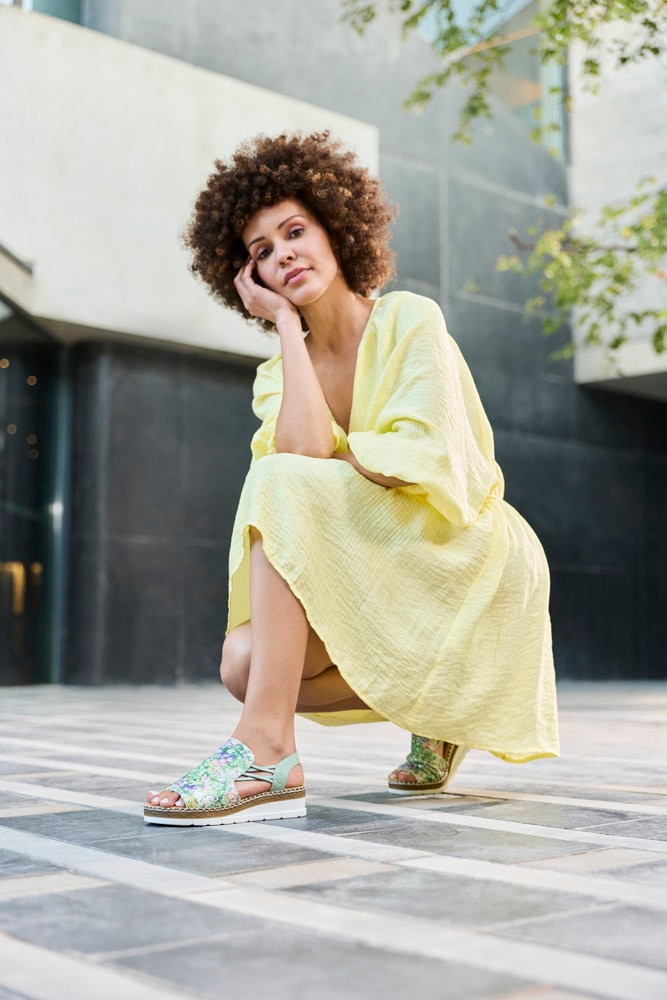 Rieker Sandale  Chaussure d'été, sandalette, talon compensé, look tendance