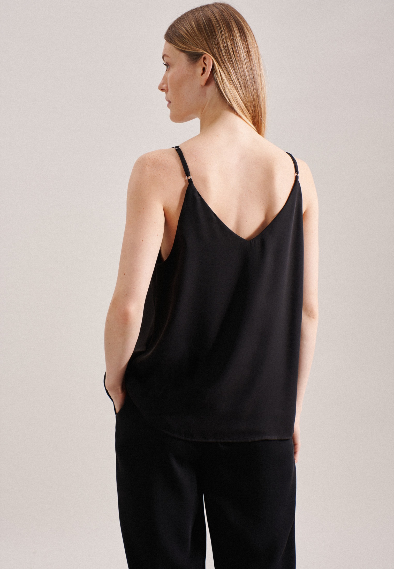 seidensticker Shirttop »Schwarze Rose« Ohne Arm V-Neck Uni