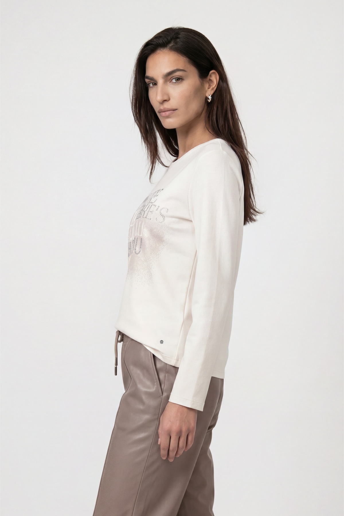 Monari Sweat-shirt »Sweatshirt Schmuck Schrift«, Coupe régulière avec col rond
