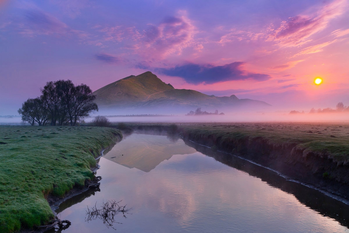 Image of Papermoon Fototapete "Fluss durch Landschaft"