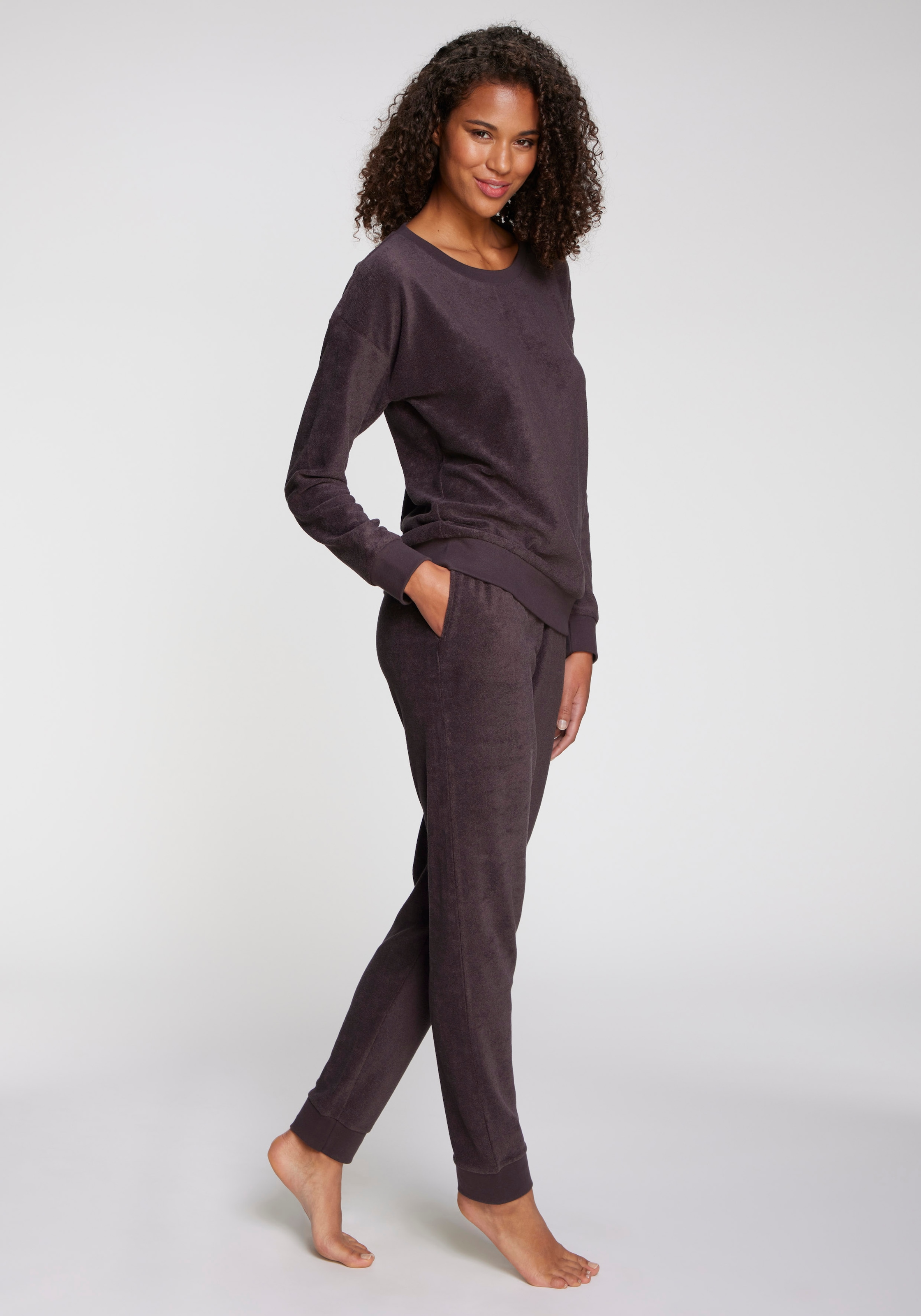 Vivance Dreams Pyjama, (2 tlg.), in schöner Frottee-Qualität