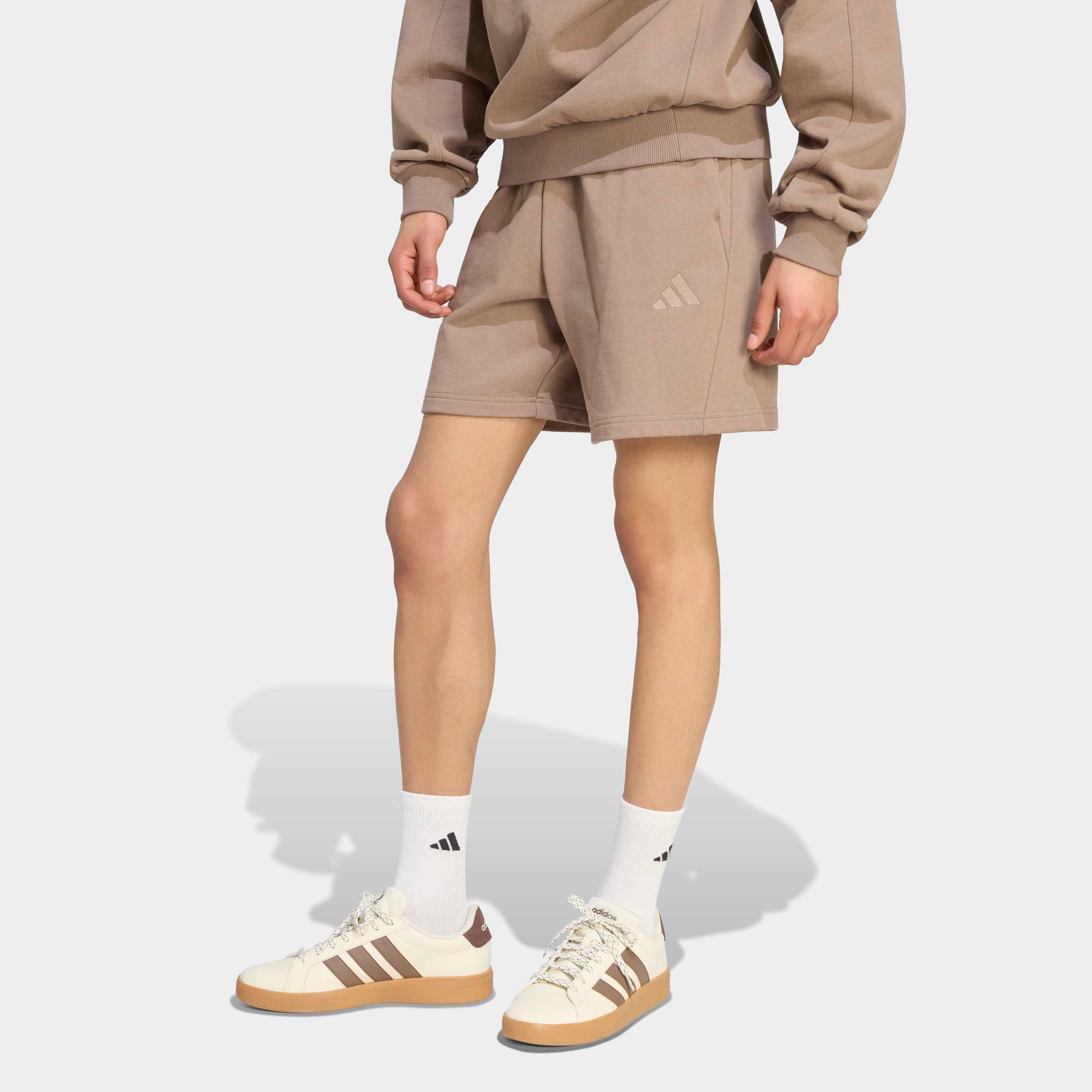Image of adidas Sportswear Shorts "ADIDAS KIT, KLEINES LOGO" sportlicher Stil, schwere Premium-Qualität, robuste Stoffstruktur