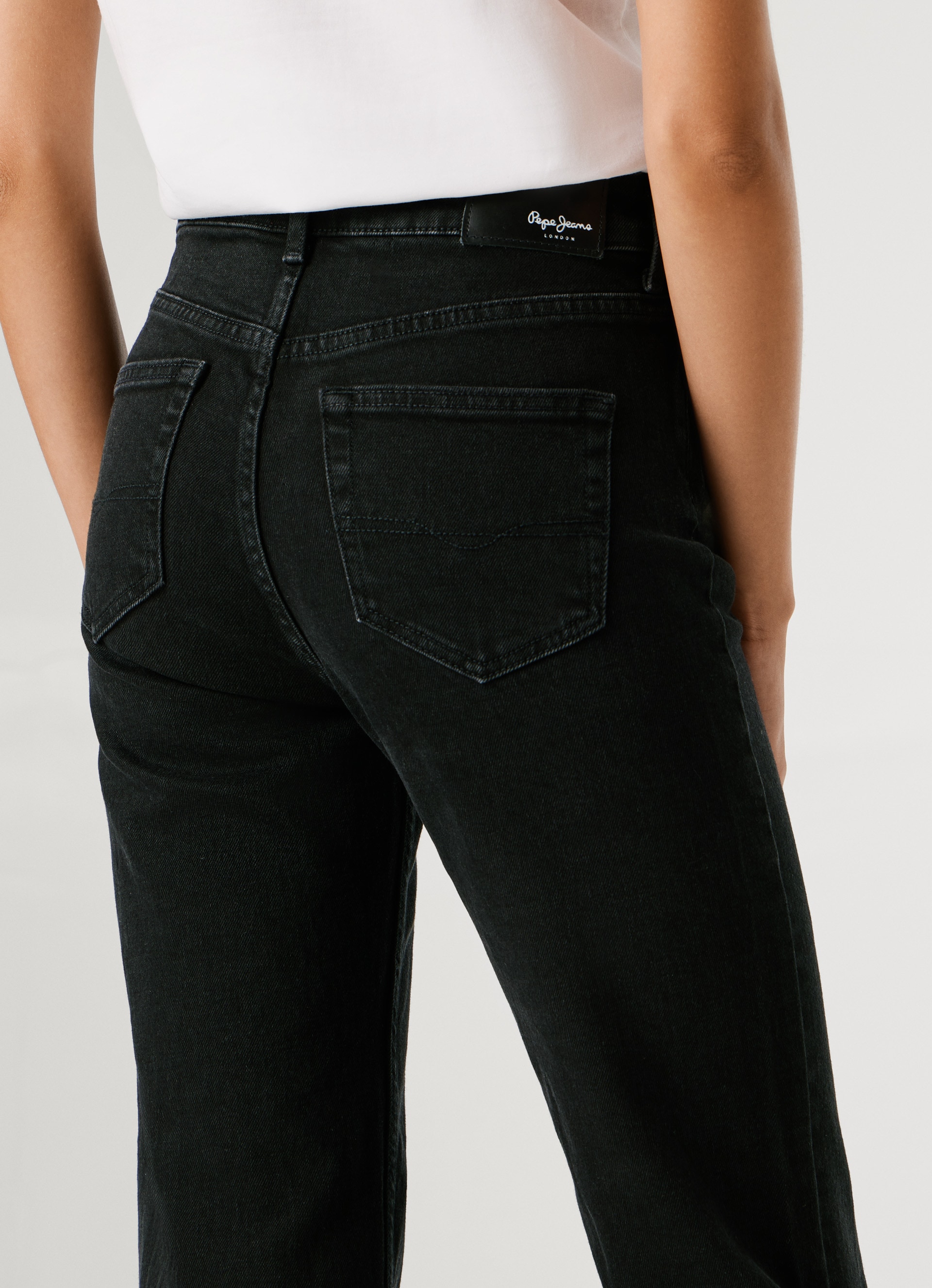 Pepe Jeans Jeans taille haute »WILLA BLK« Flare Leg, mit dekorativen Nieten